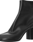 Maison Margiela Womens Tabi Boots In Black