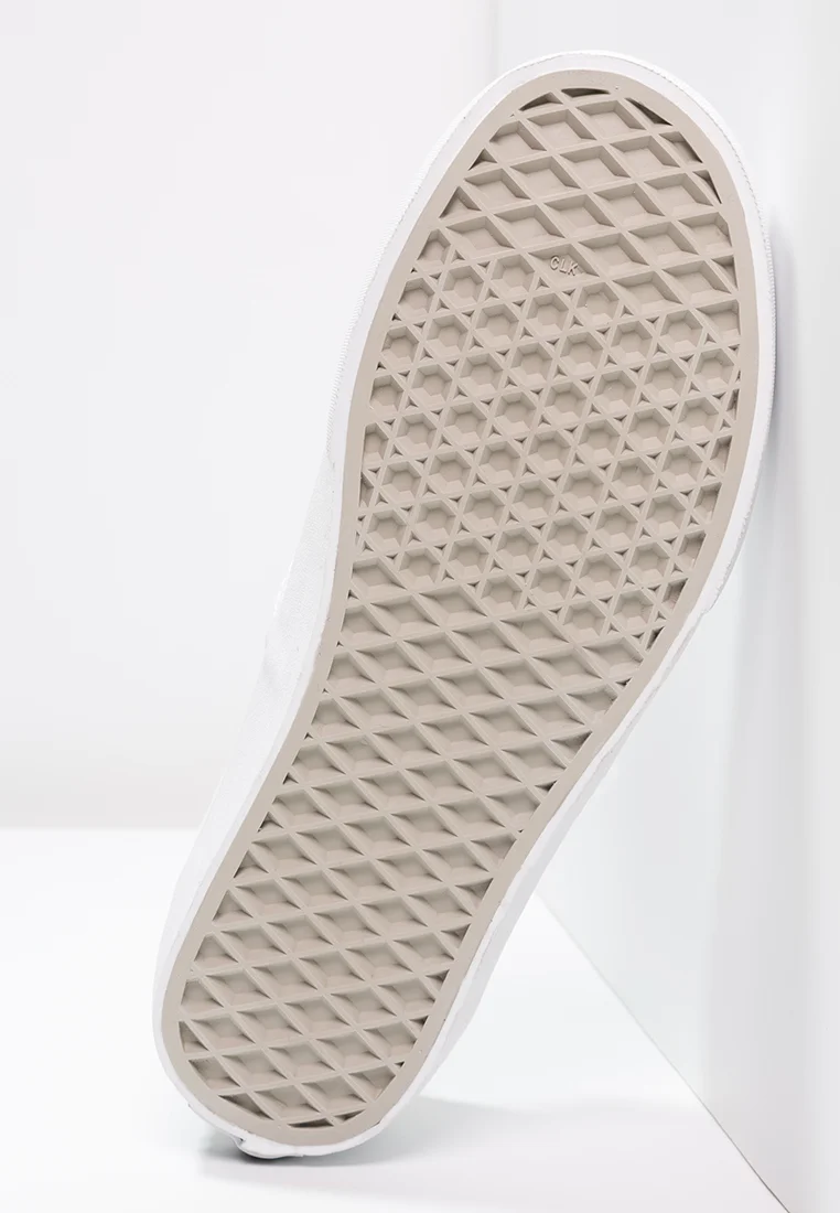 Vans Authentic Trainers in White