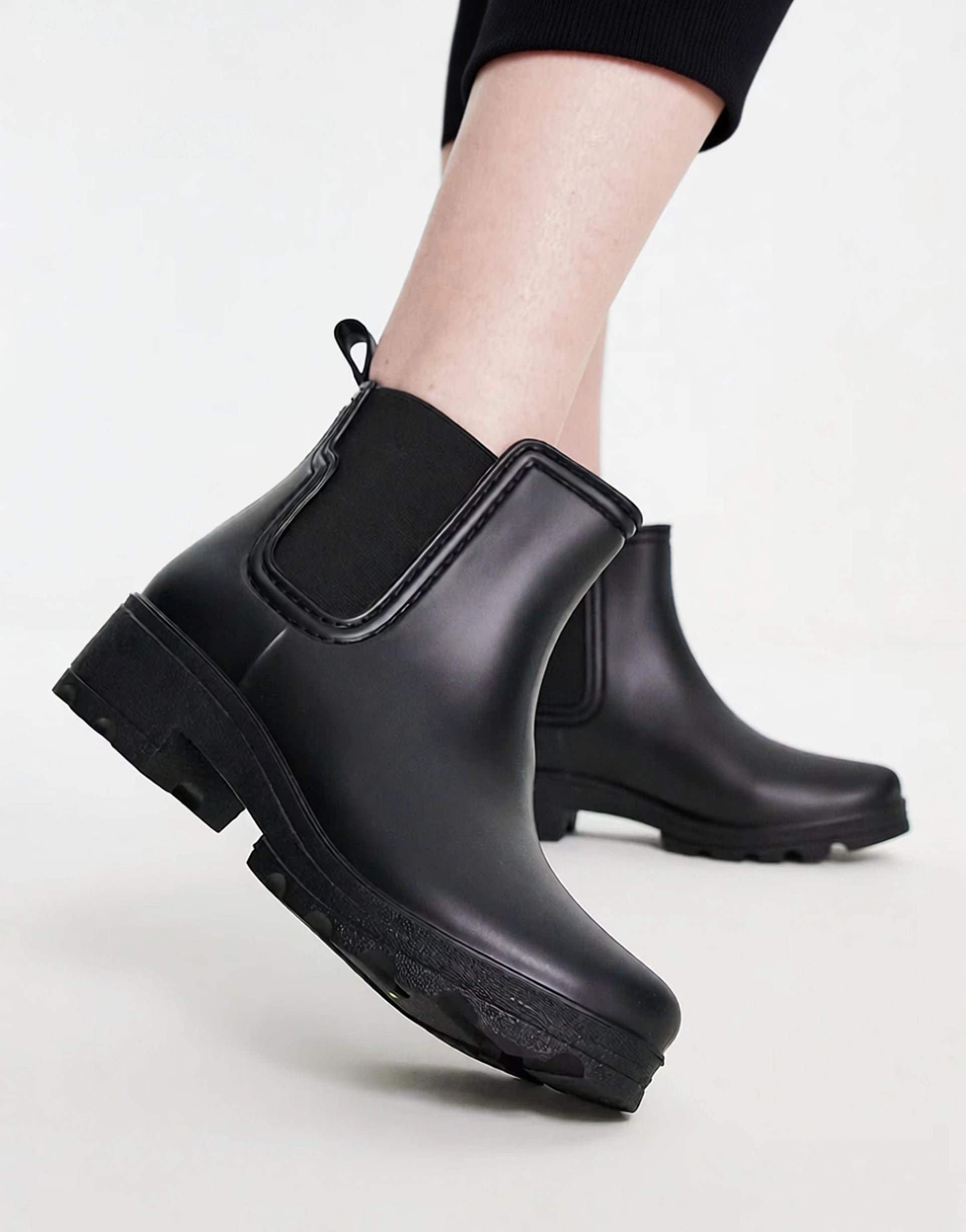 London Rebel Womens Chunky Chelsea Welly in Matte Black