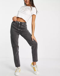 Womens Cotton:On Mom Jeans With Ripped Knee In Washed Black