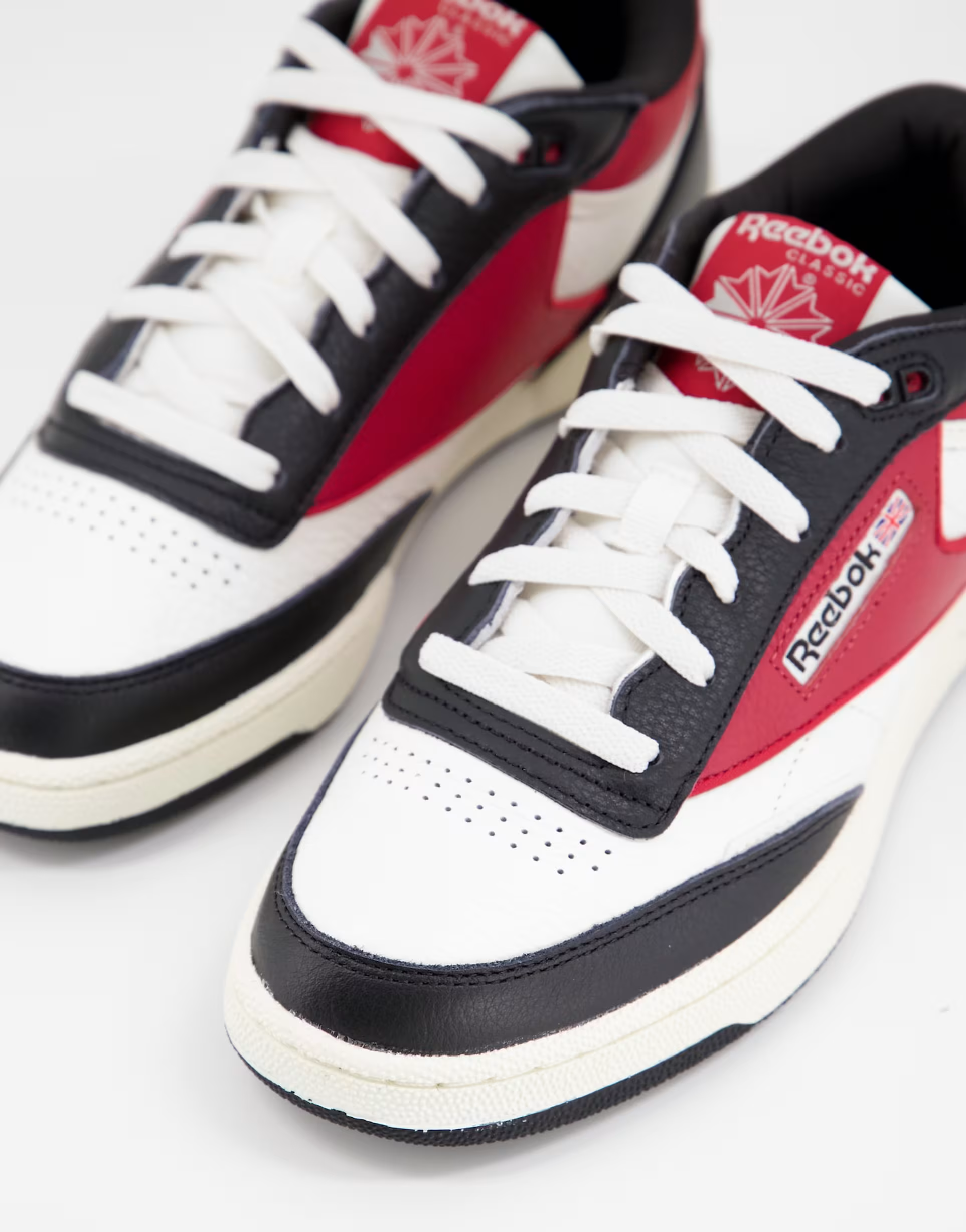 Reebok Womens Club C Mid Ll Trainers In Red And Black