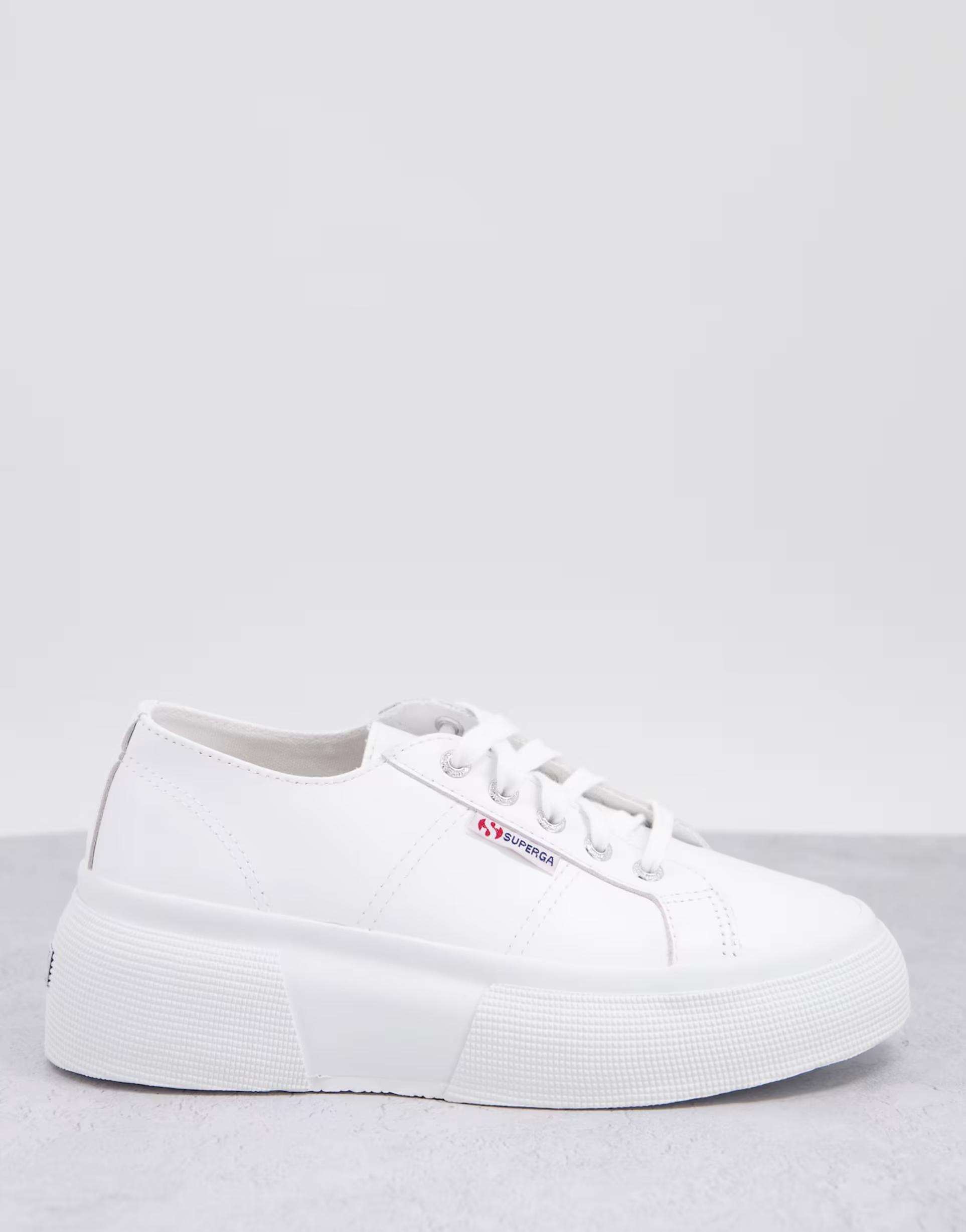 Superga Womens 2287 Chunky Plimsoll in White