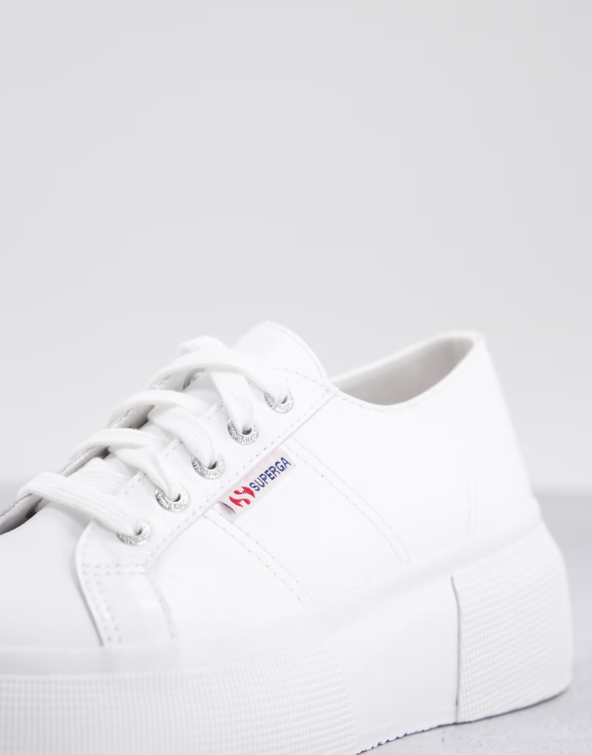 Superga Womens 2287 Chunky Plimsoll in White