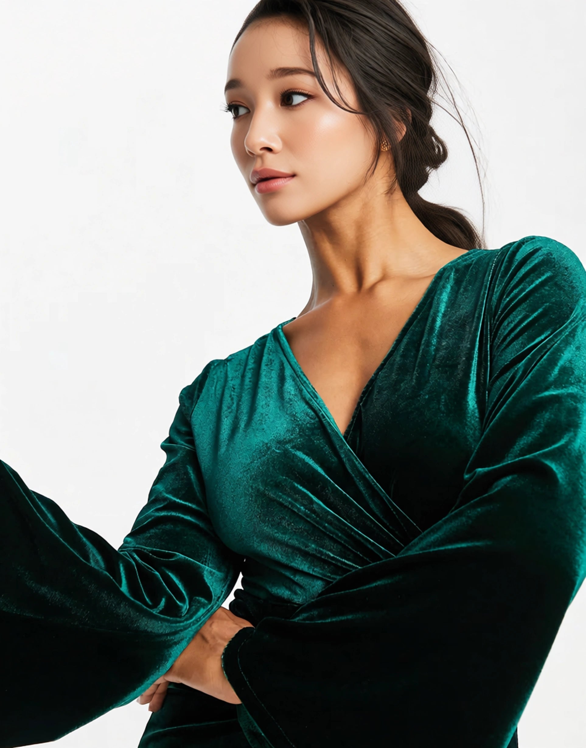Womens Band Of Stars Premium Ruched Skirt Velvet Dress With Pearl Detail In Emerald Green