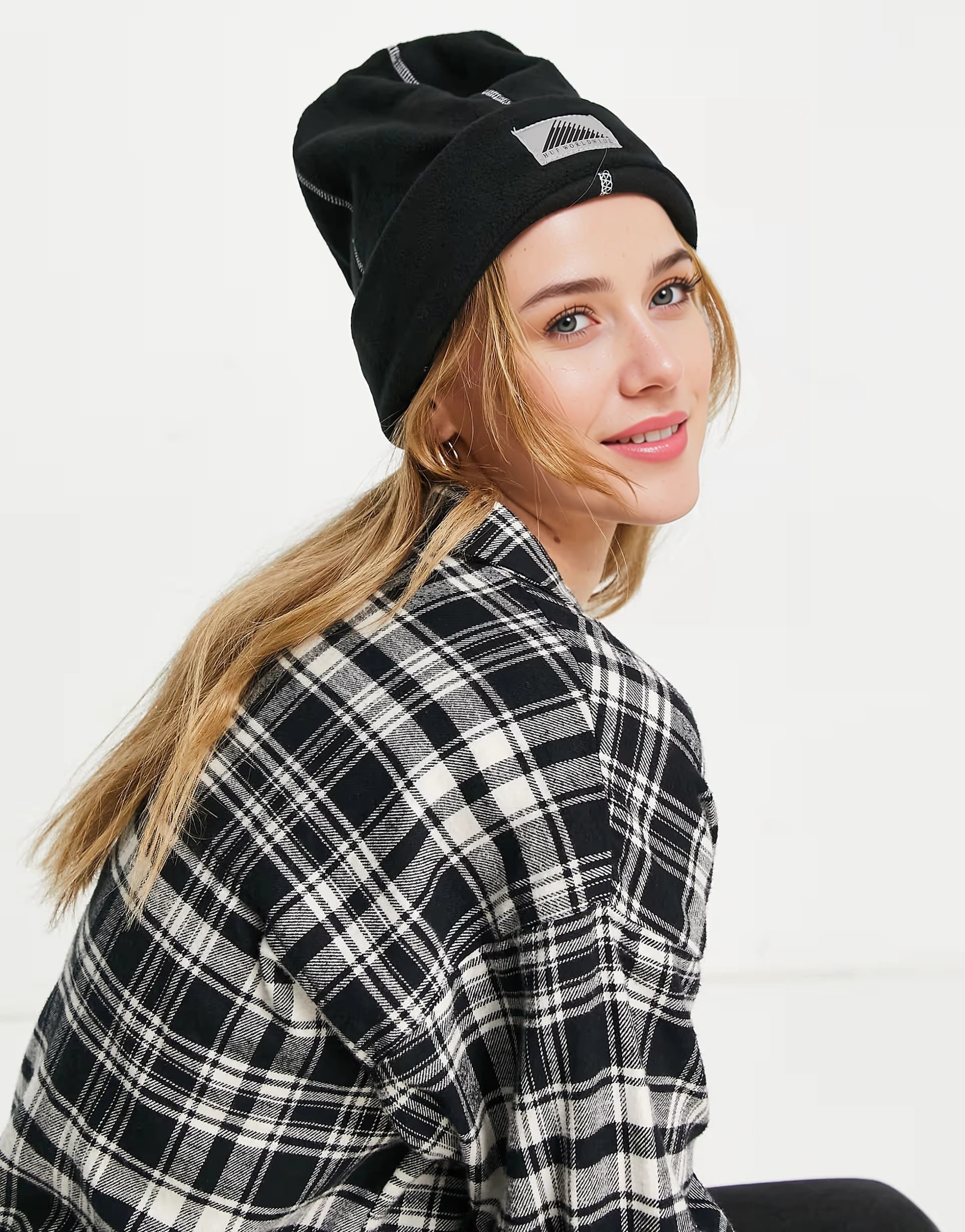 HUF Womens Mountain Beanie Hat With Reflective Patch And Conrast Overlocking In Black