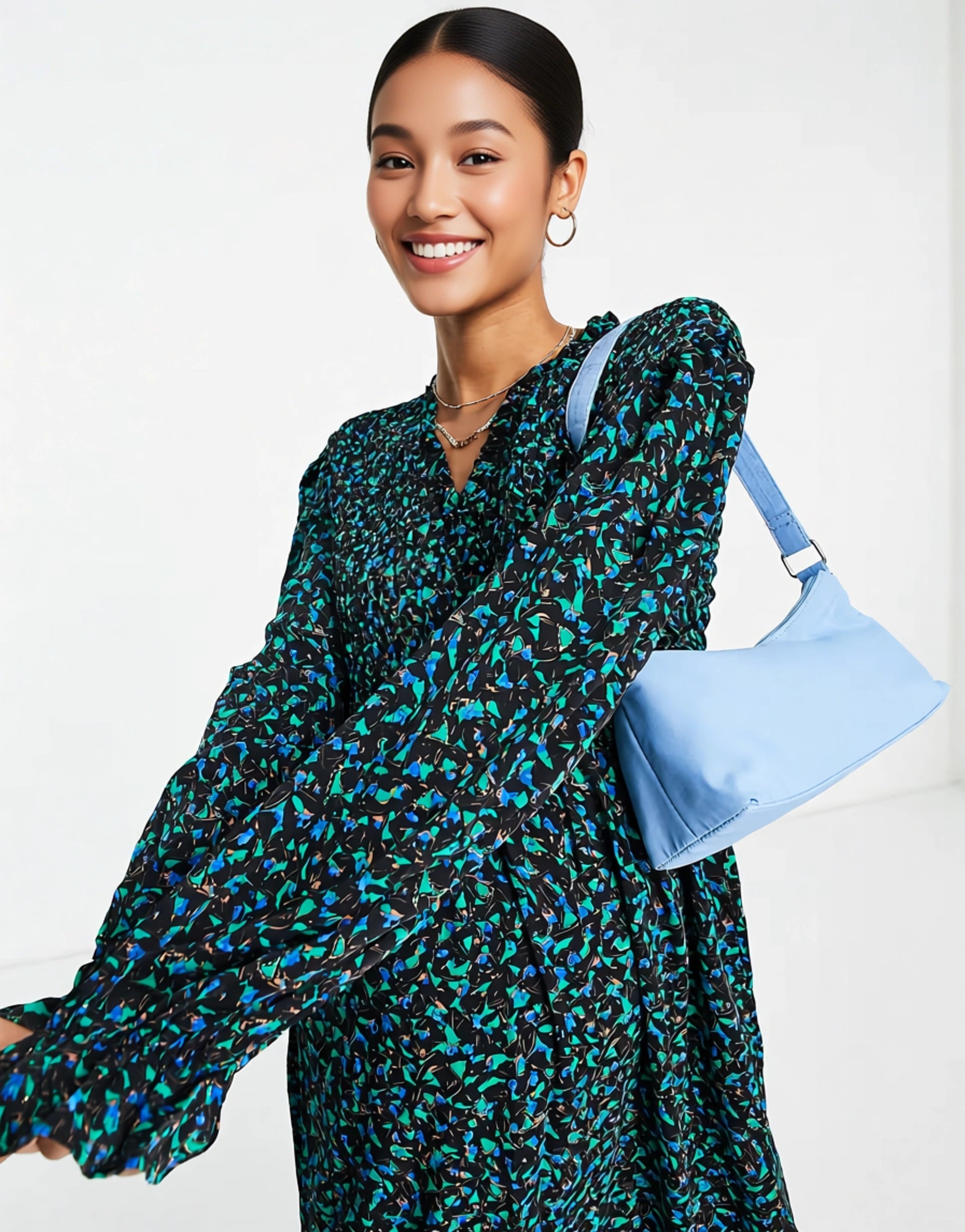Womens Little Mistress Maternity By Vogue Williams Ditsy Print Long Sleeve Dress In Green