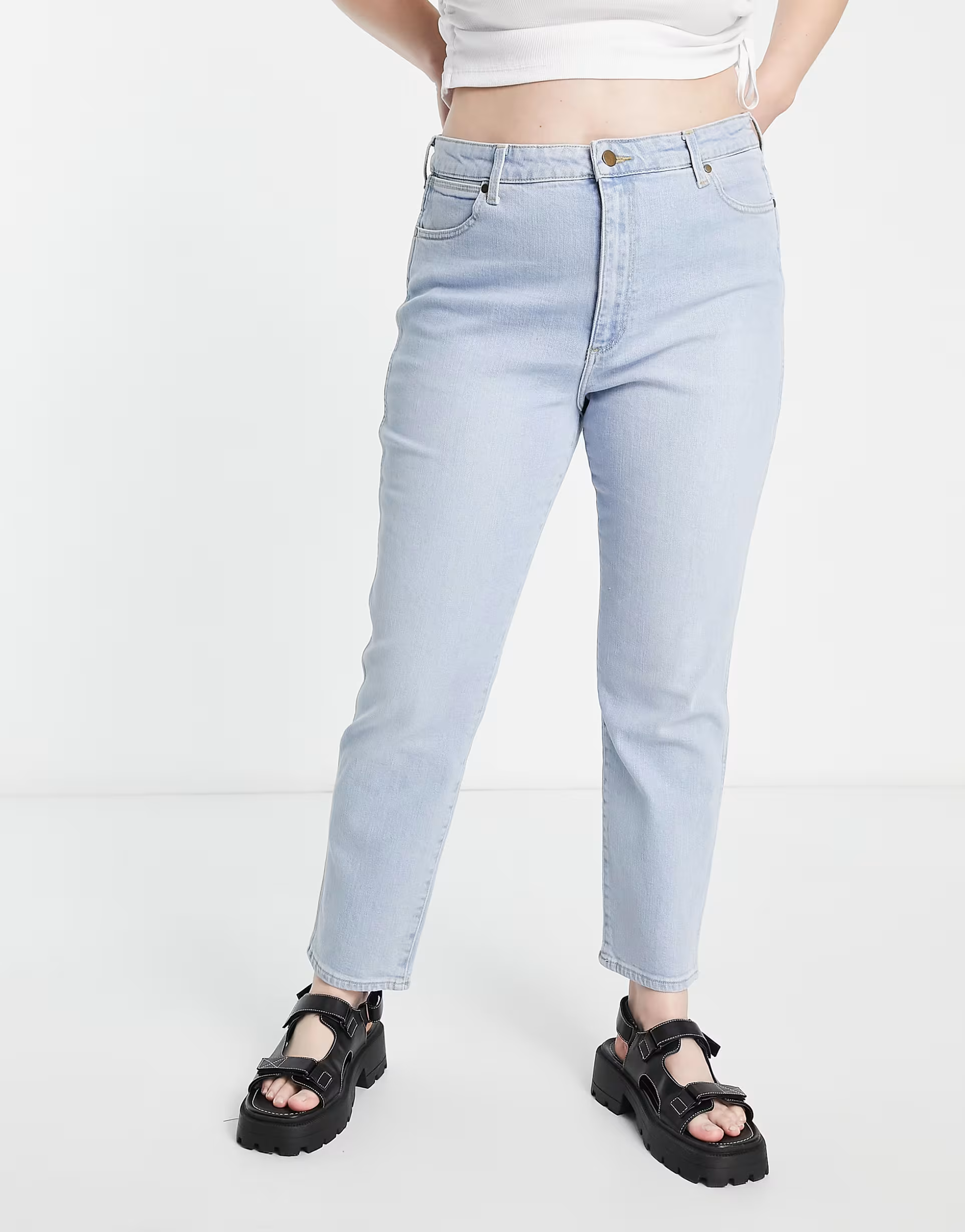 Wrangler Plus Womens Retro Skinny Jeans in Icy Blue