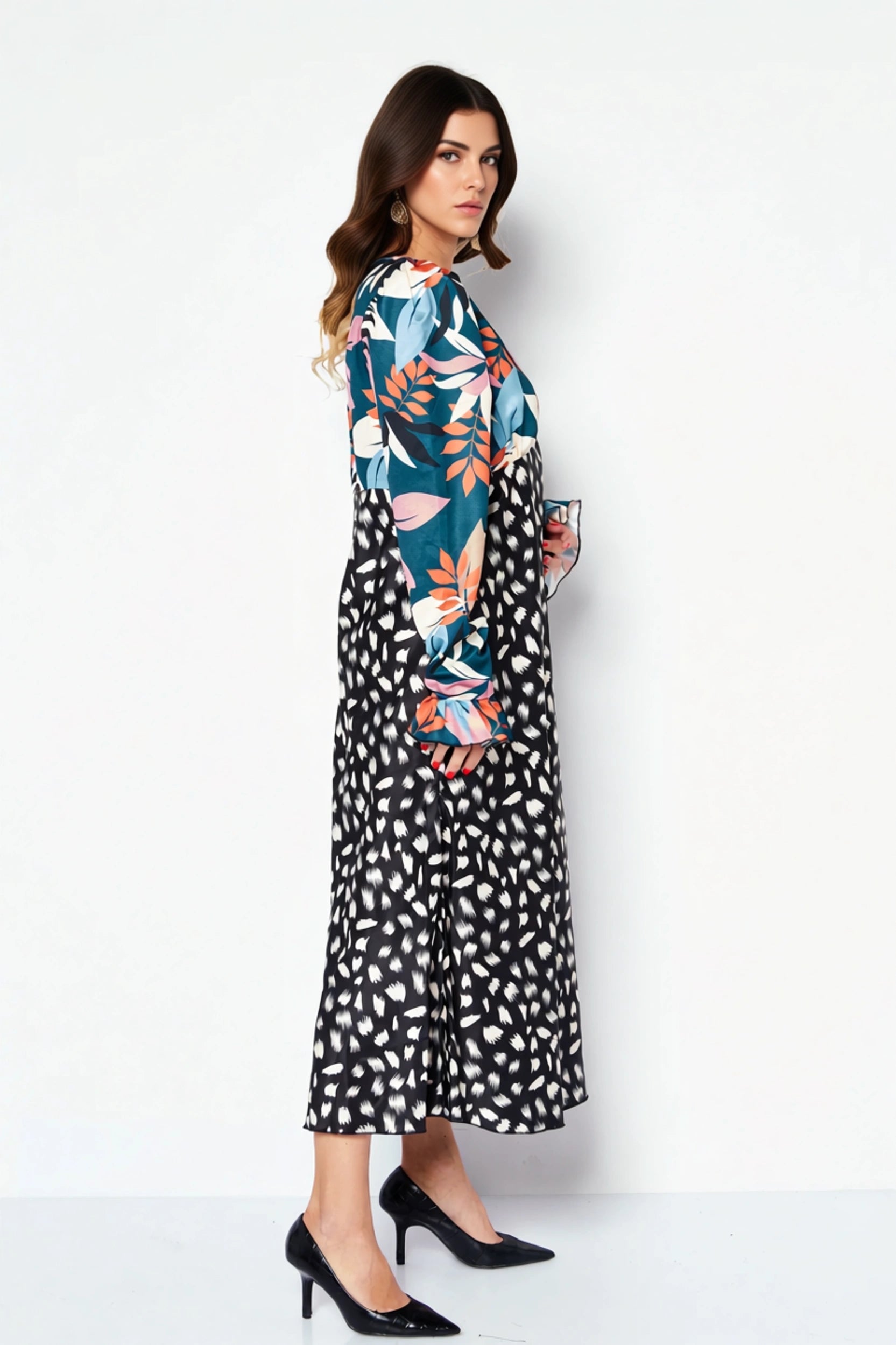 Little Mistress Women's Plunge Front Midi Tea Dress in Patwork Floral And Spot Print In Multi