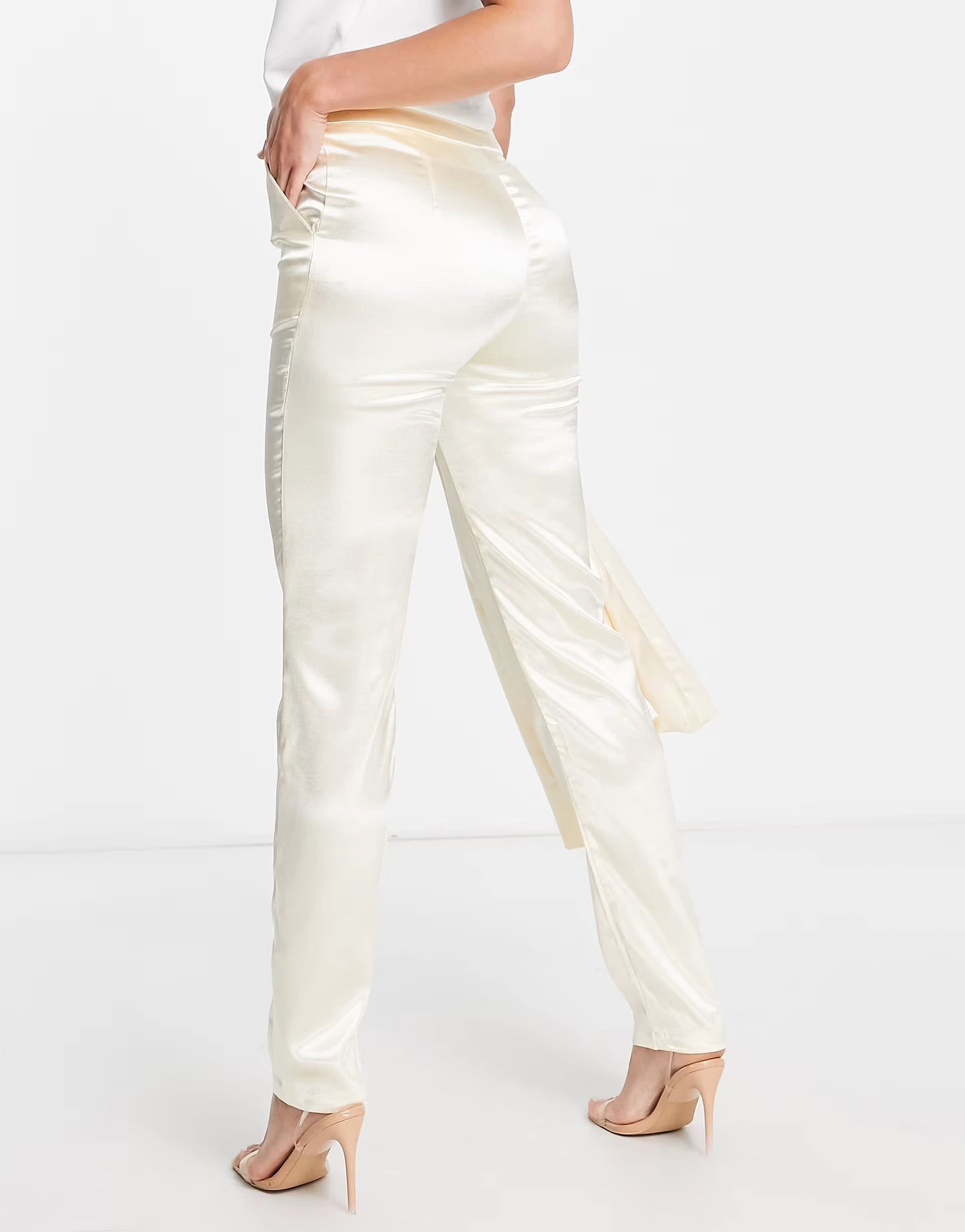 Liquorish Tall Womens Satin Tailored Trouser Co-Ord in Champagne