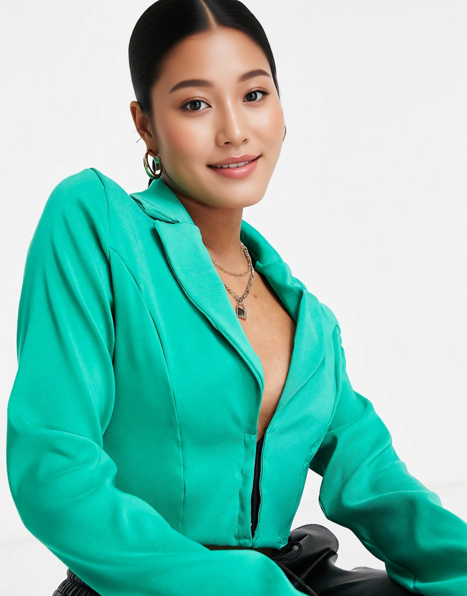 Womens Isaw It First Petite Cropped Blazer Co-Ord In Green