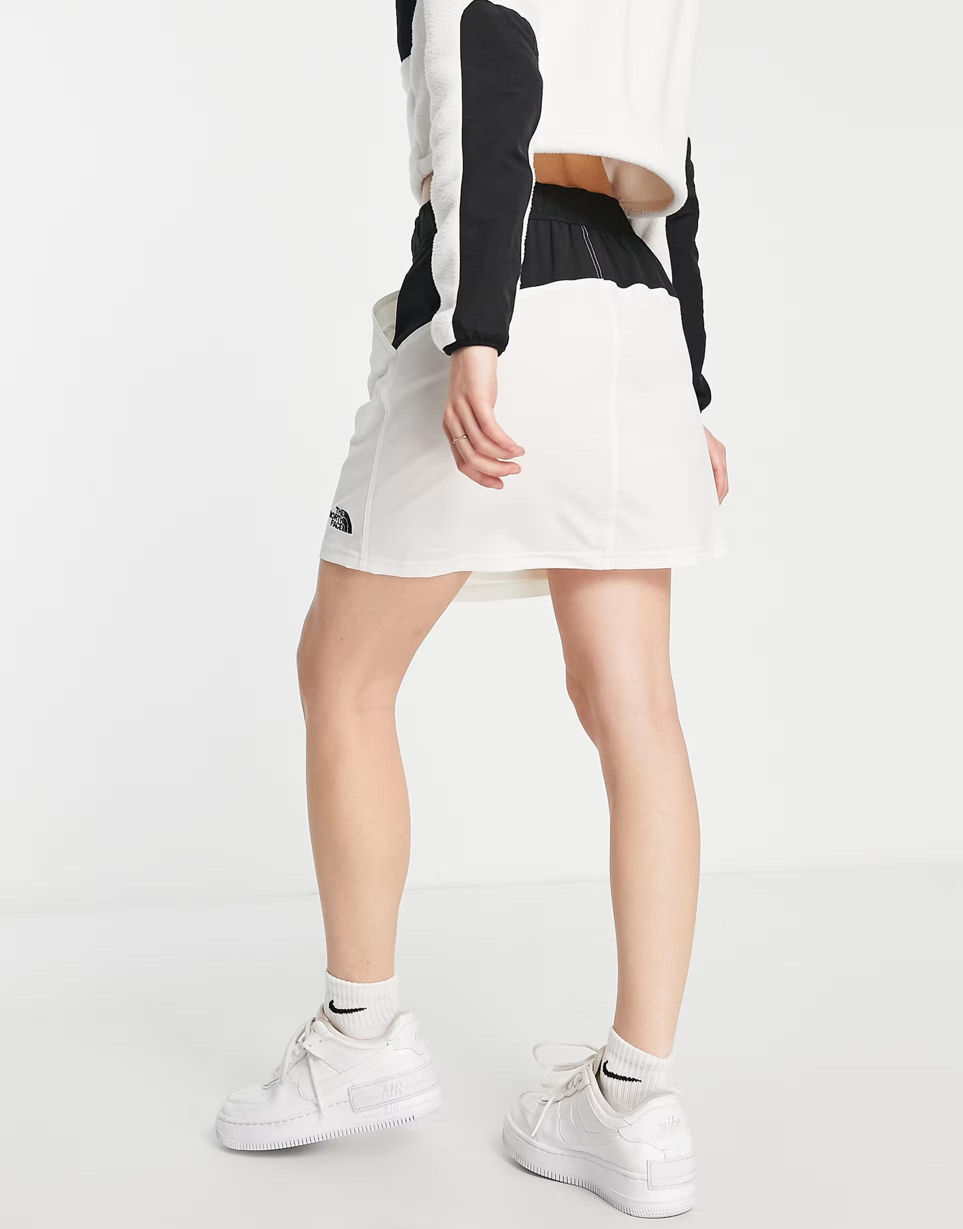 The North Face Womens Trend Woven Skirt In White