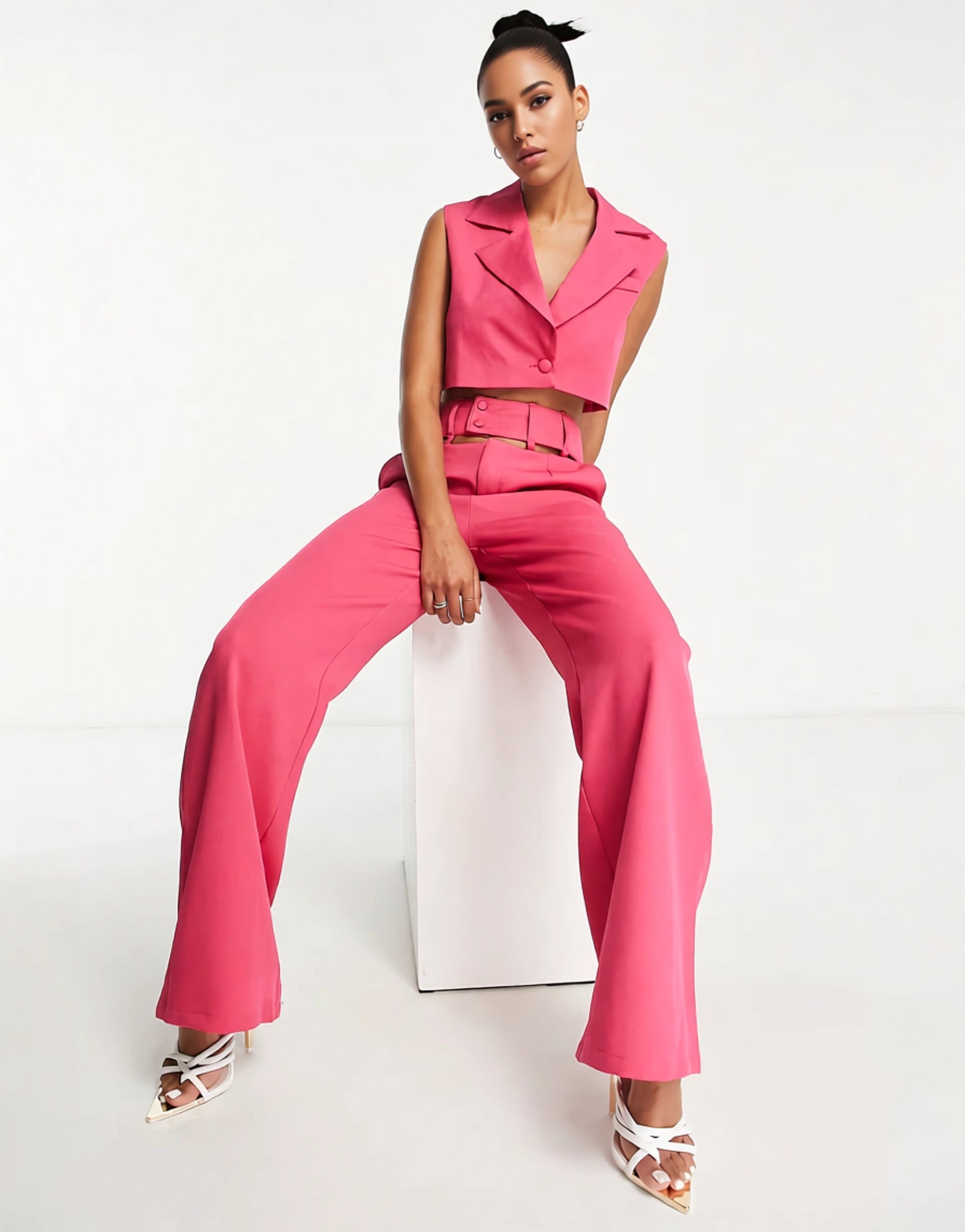 UNIQUE21 Womens Cropped Sleeveless Blazer Co-Ord In Pink