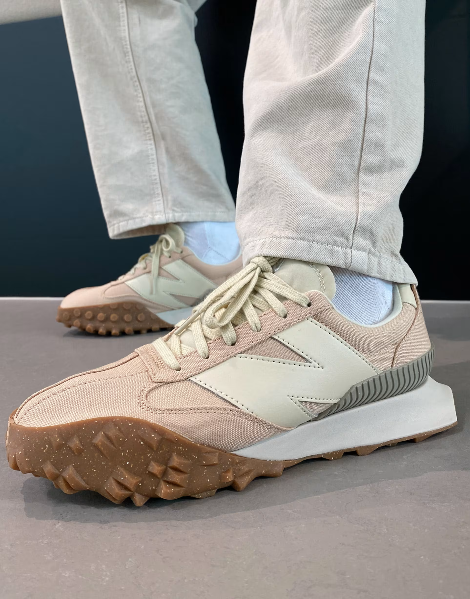 New Balance Mens XC-72 Trainers in Pink And White