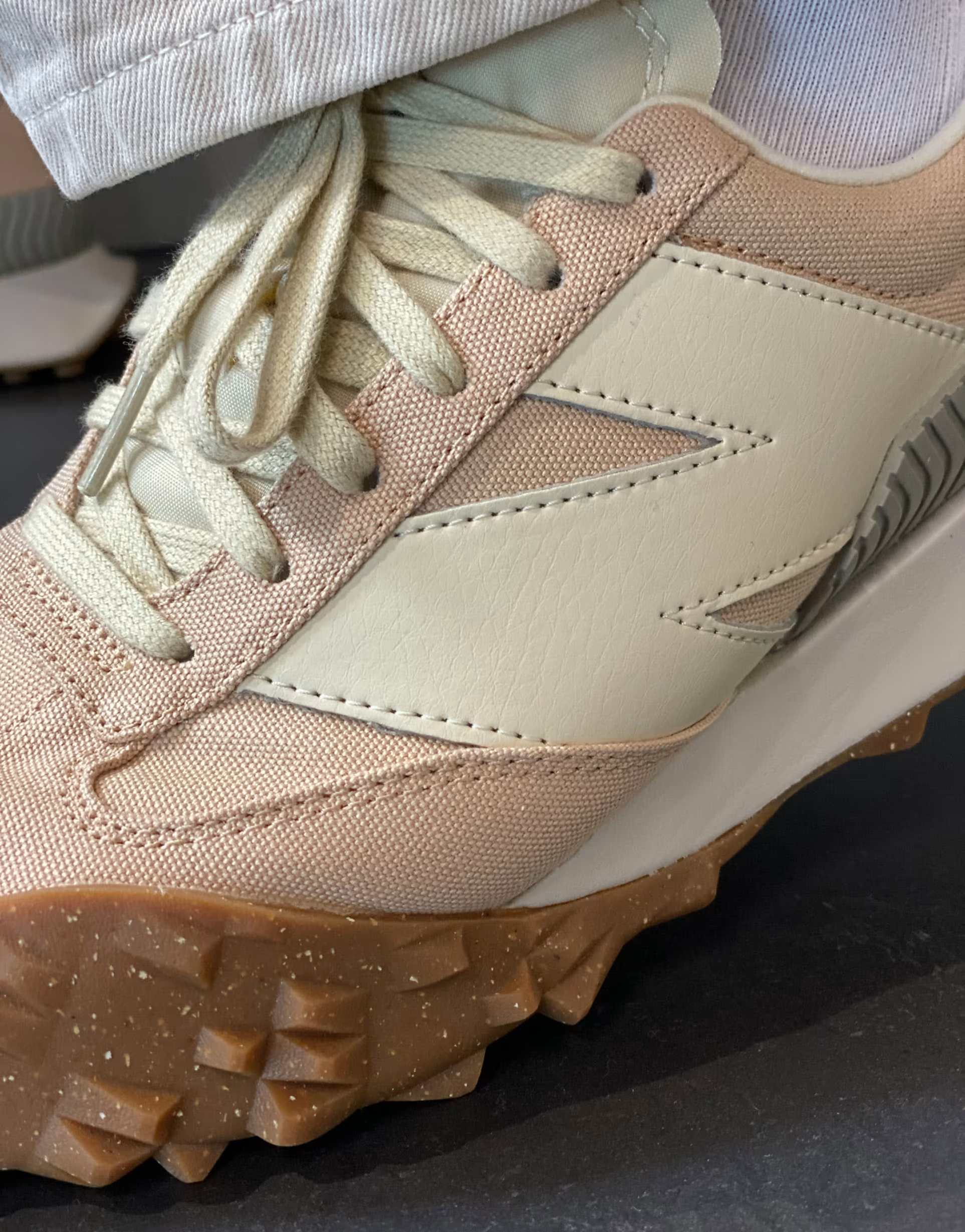 New Balance Mens XC-72 Trainers in Pink And White
