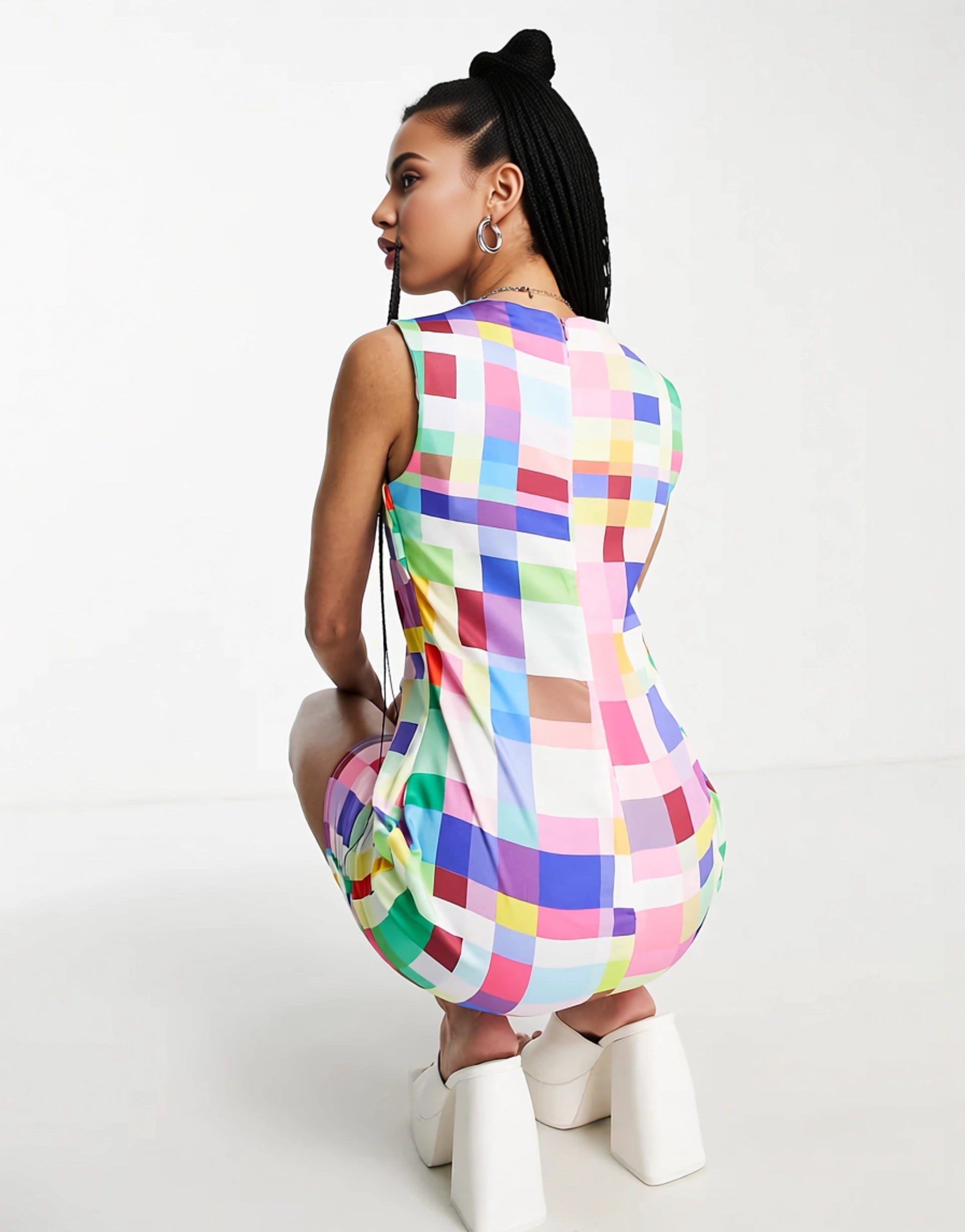 Twisted Wunder Womens Sleeveless Mini Dress in Bright Retro Check