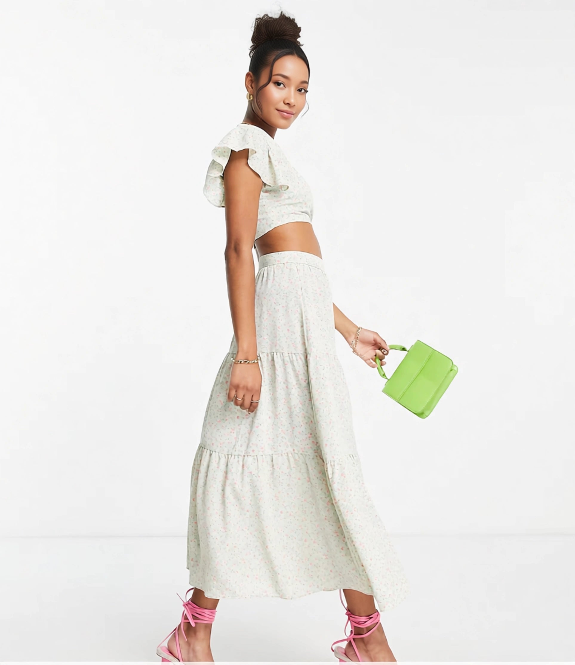 Womens Collective The Label Petite Frill Shoulder Crop Top Co-Ord In Sage Ditsy Floral