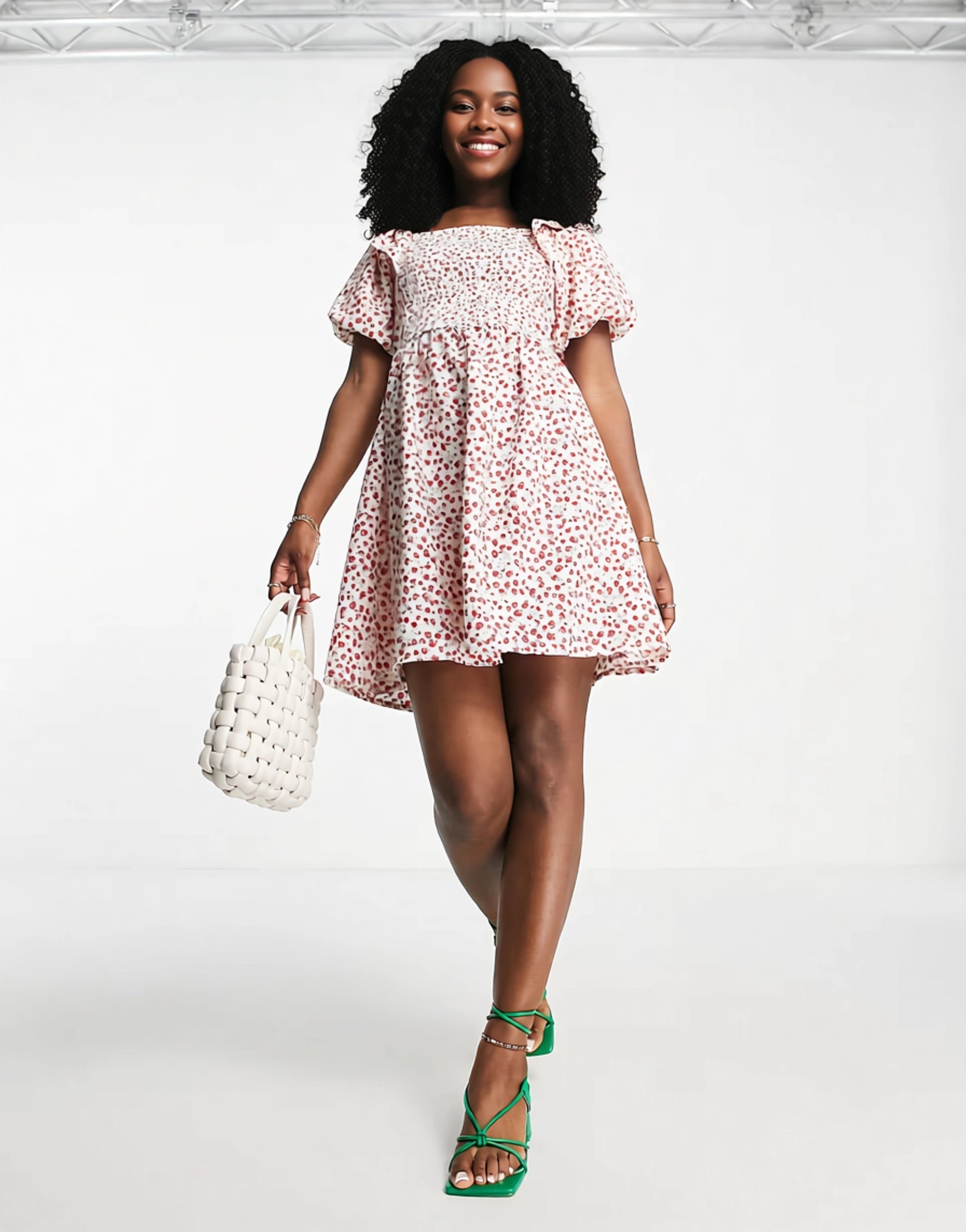 In The Style Womens X Jac Jossa Shirred Bust Frill Sleeve Tiered Mini Smock Dress in Berry Floral