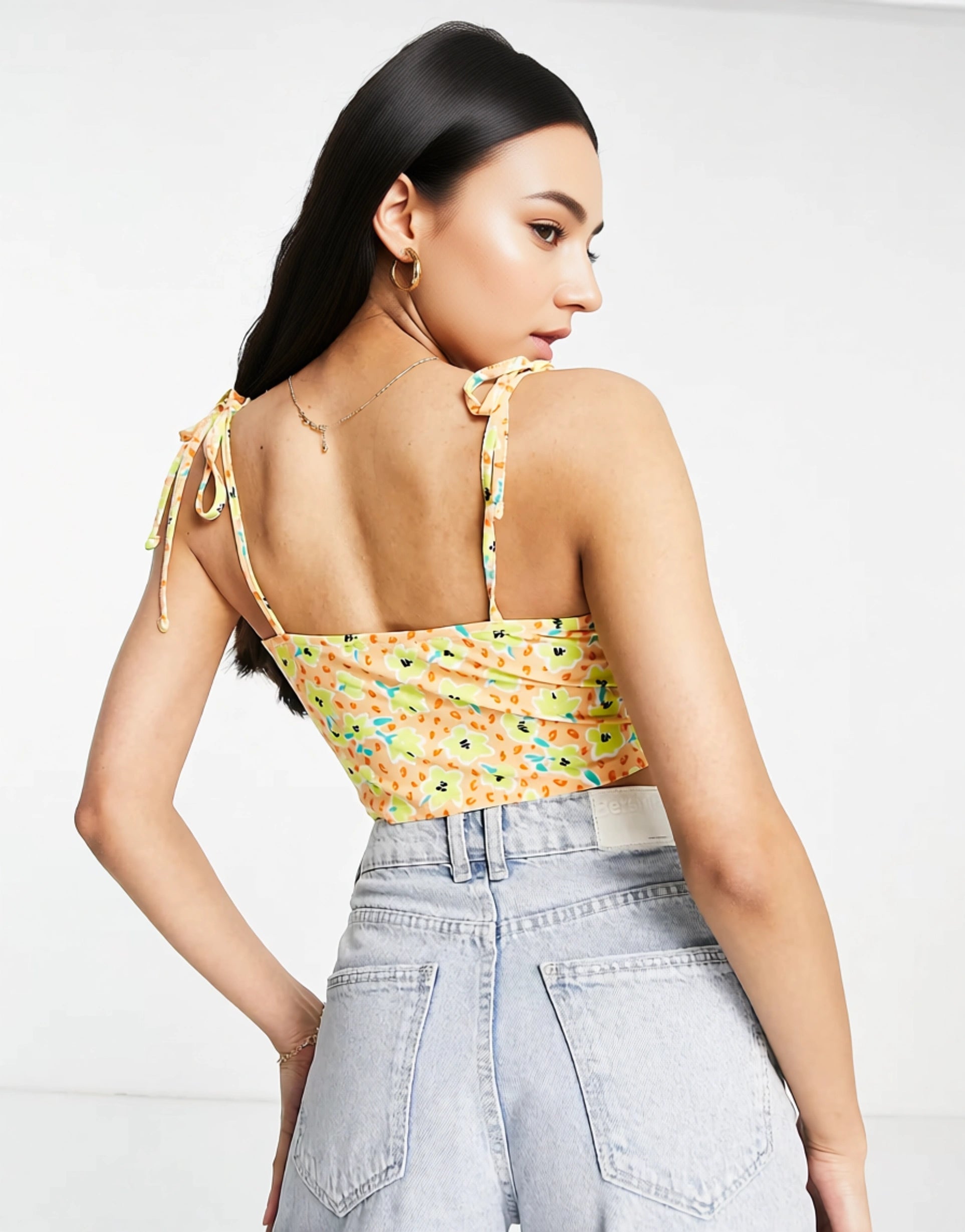 Wednesday's Girl Womens Tie Strap Ruched Bust Cami Crop Top In Spring Floral In Multi