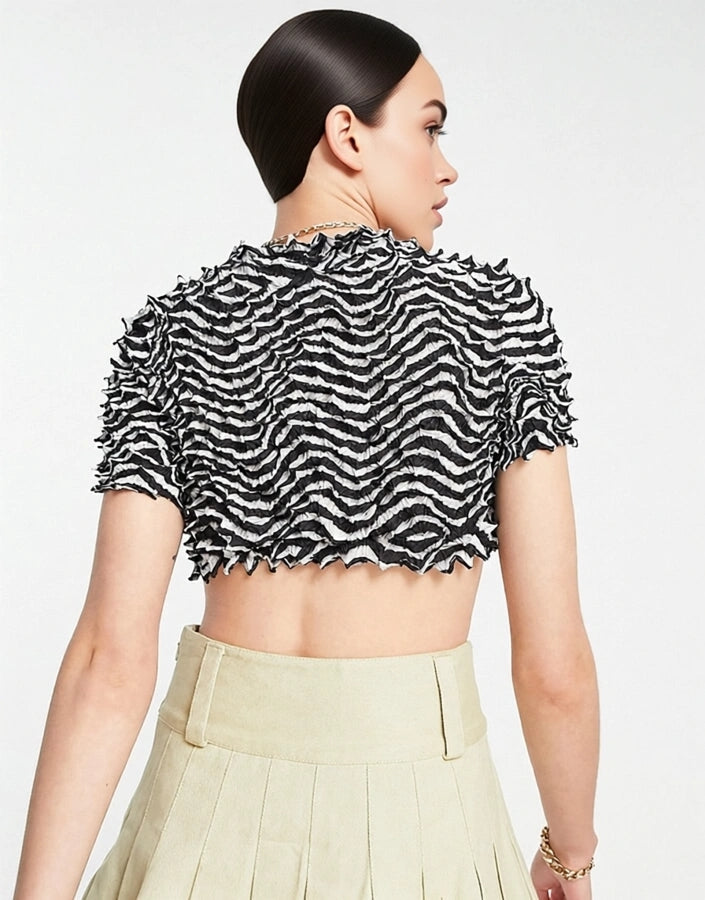 Go Guy Women's Goguy Festival Fitted Top in Wavy 3D In Black
