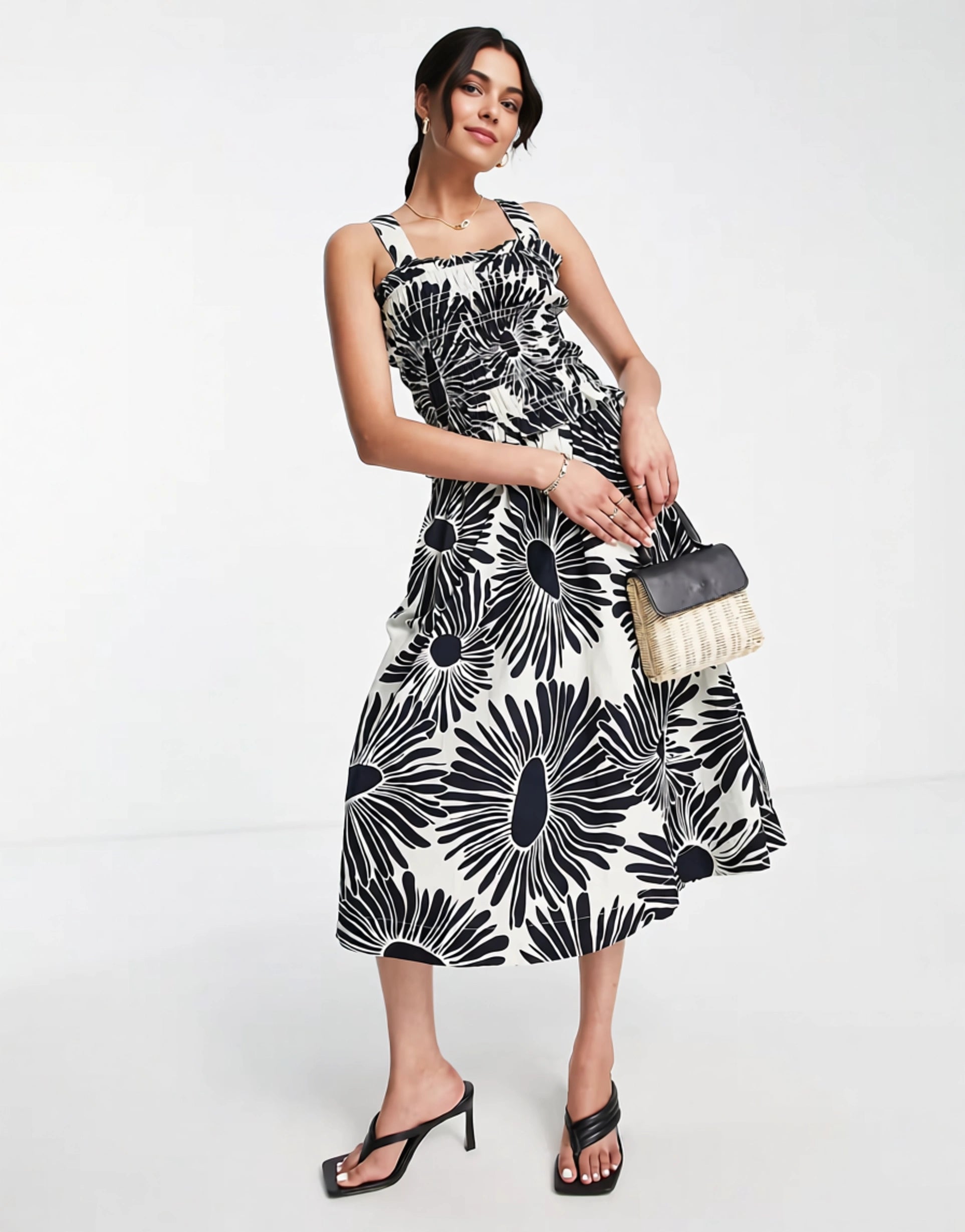 Whistles Womens Square Neck Cami Top in Contrast Daisy Print Co-Ord In Black