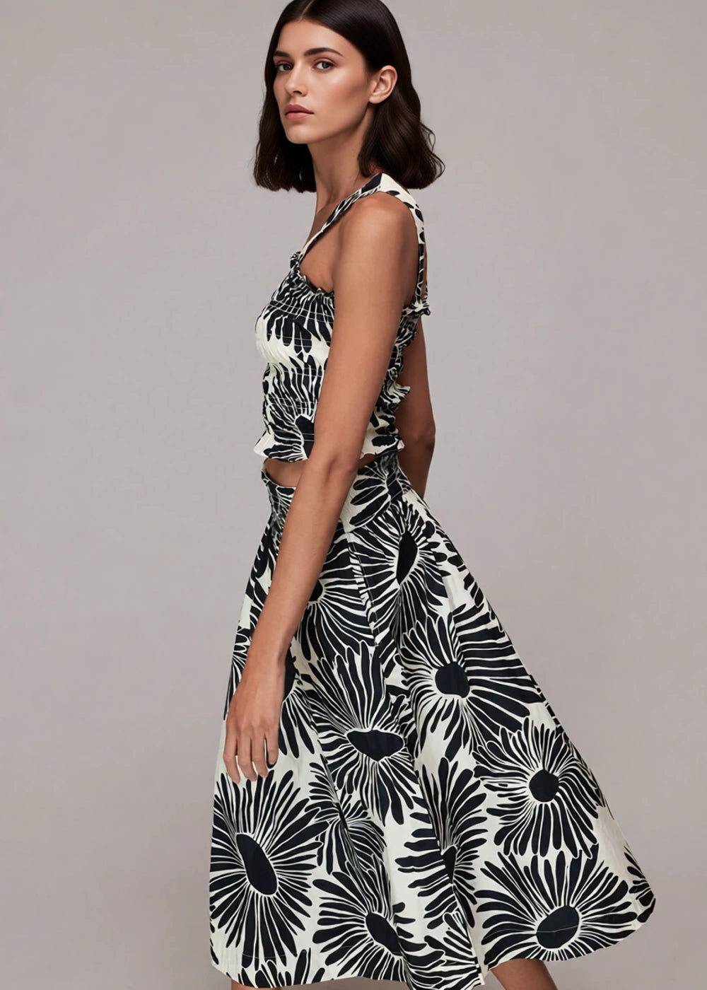 Whistles Women's High Waist Midi Skirt in Contrast Daisy Print Co-Ord In Black