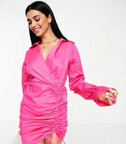 I Saw It First Womens Petite Ruched Side Shirt Dress in Pink