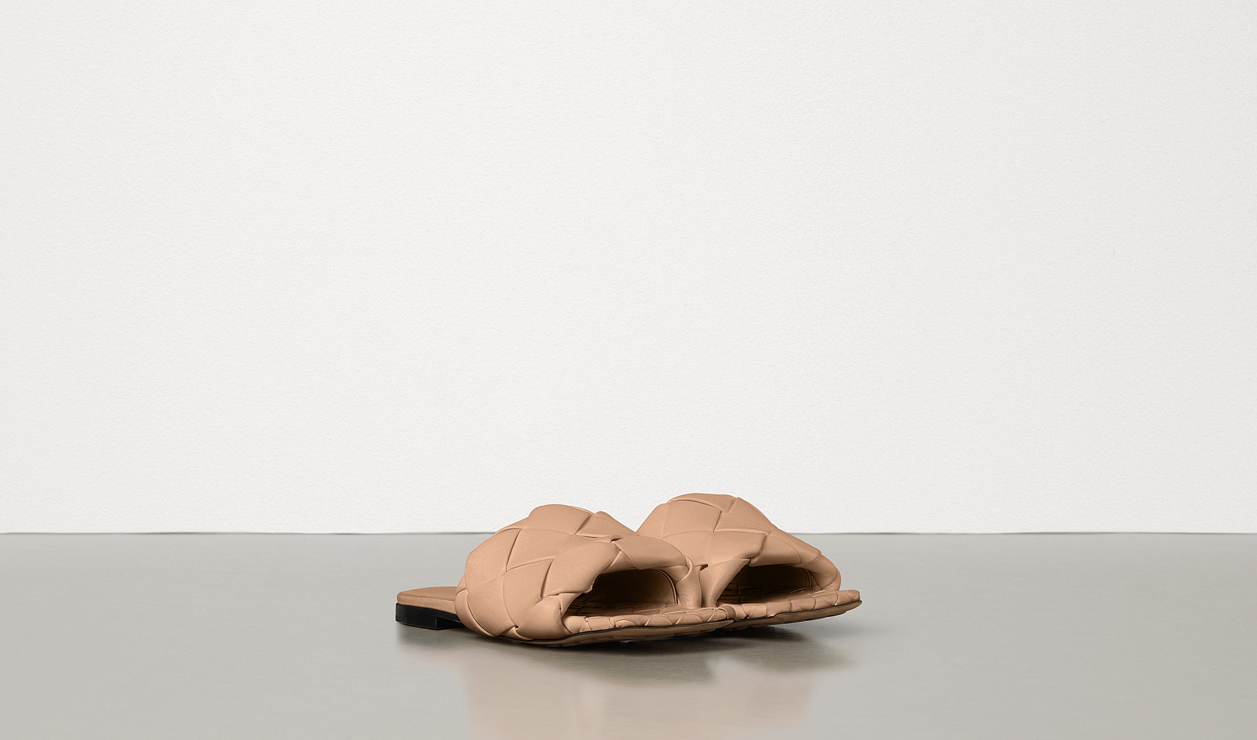 Bottega Veneta Women's Sandals in Beige