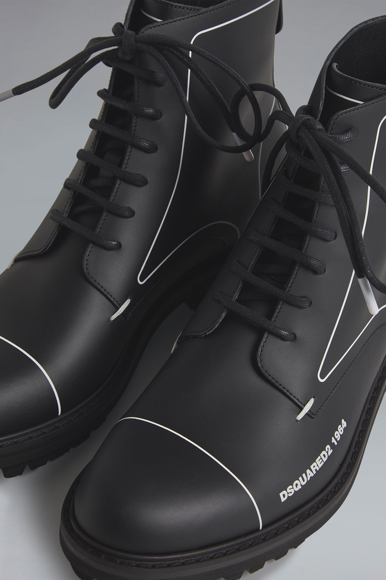 Dsquared2 Men's Lace-Up Boots in Black