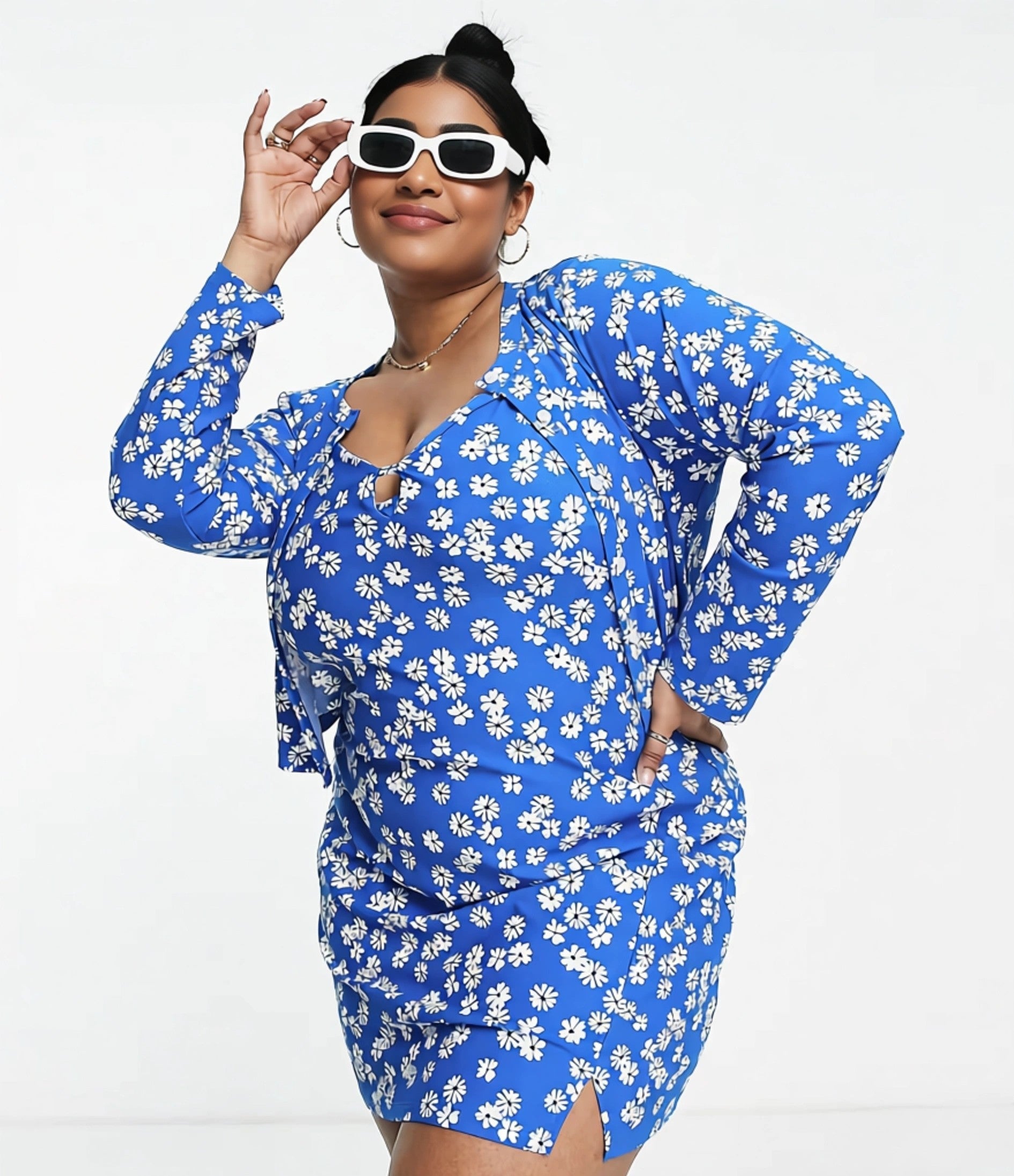 Wednesday's Girl Womens Curve Mini Cami Slip Dress With Cropped Cardigan Set in Blue Floral