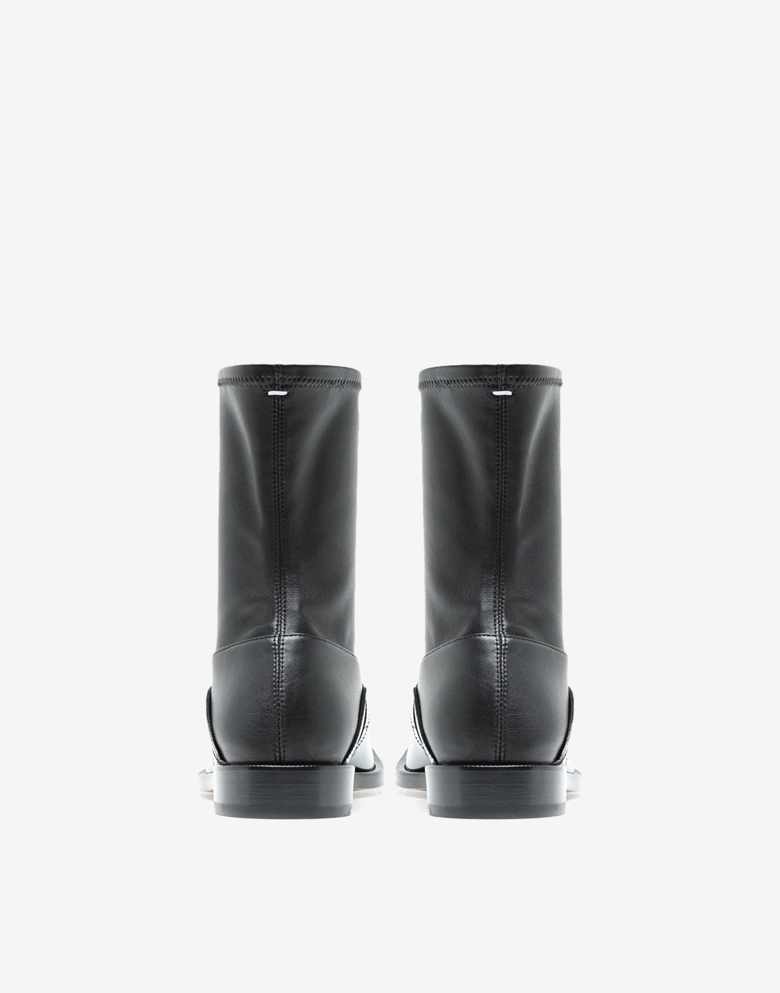 Maison Margiela Men's Loafers in Black