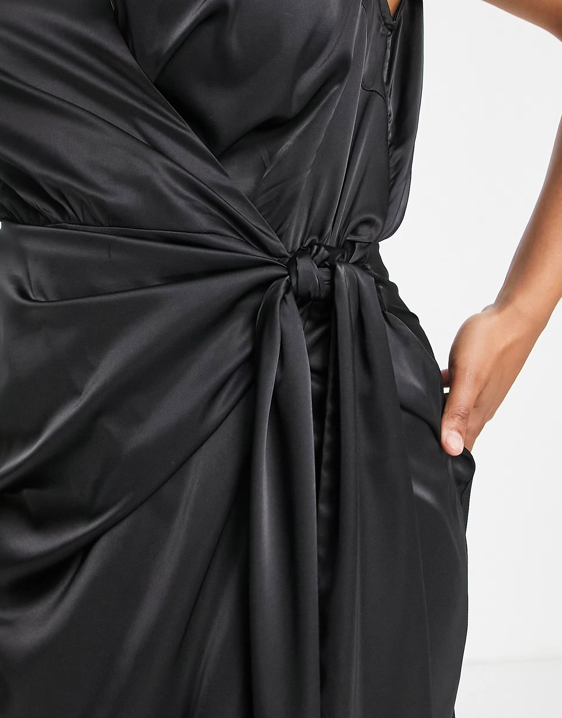 Womens Never Fully Dressed Plus Sleeveless Satin Wrap Midi Dress In Black