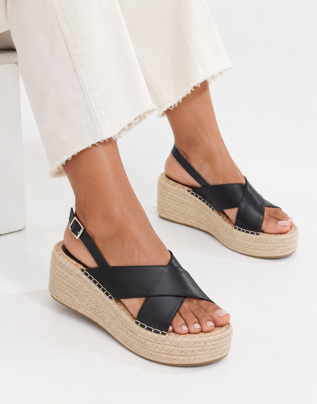 Truffle Collection Wide Fit Womens Flatform Espadrille Sandals In Black