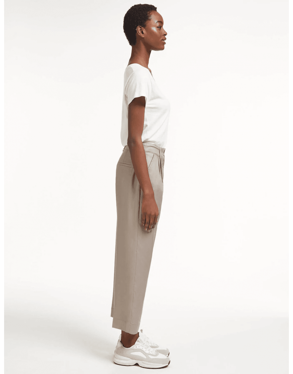 Womens Cefinn Cropped Trousers In Beige