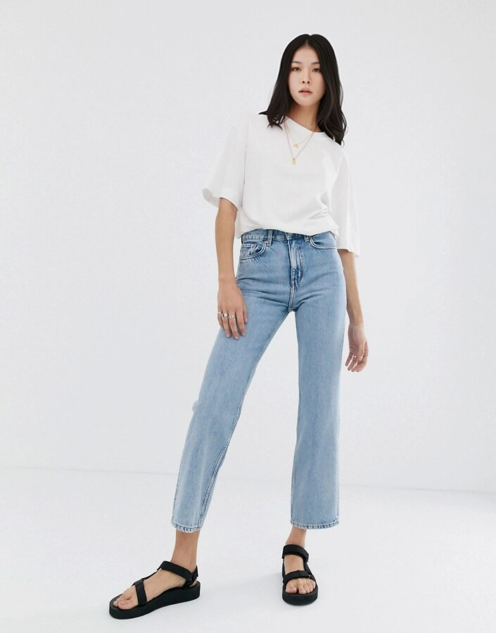 Weekday Womens Voyage Cotton Straight Leg Jeans in Light Blue