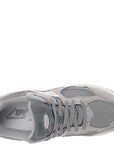 New Balance Womens 2002R Leather And Mesh Trainers in Grey Multi