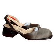 Womens Nodaleto Flatforms In Brown