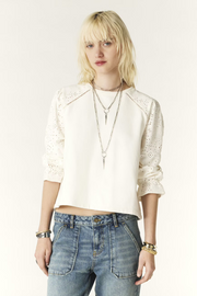 Womens Bash Light Crew Necks In Ecru