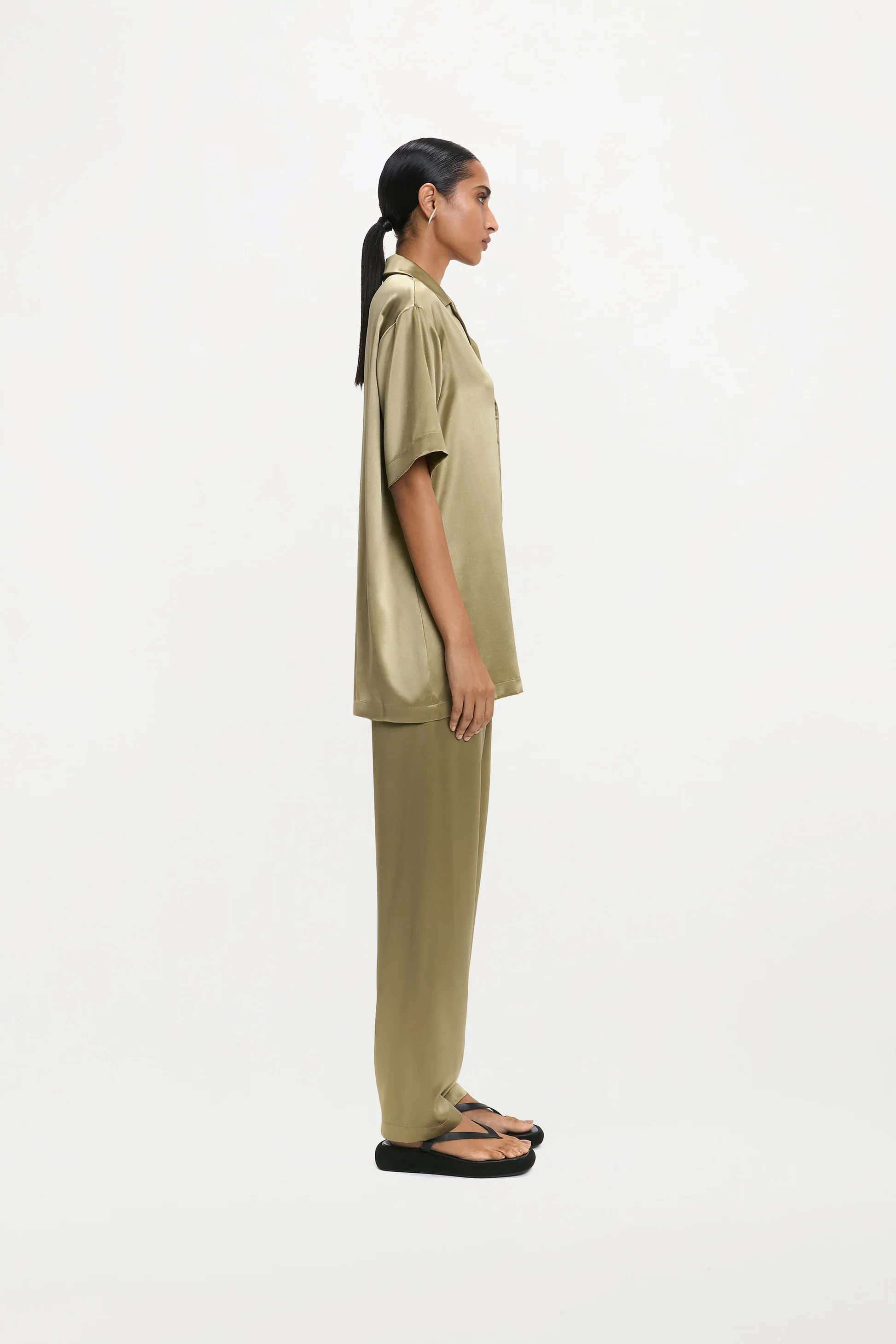 Mens Delos Casual Trousers In Khaki