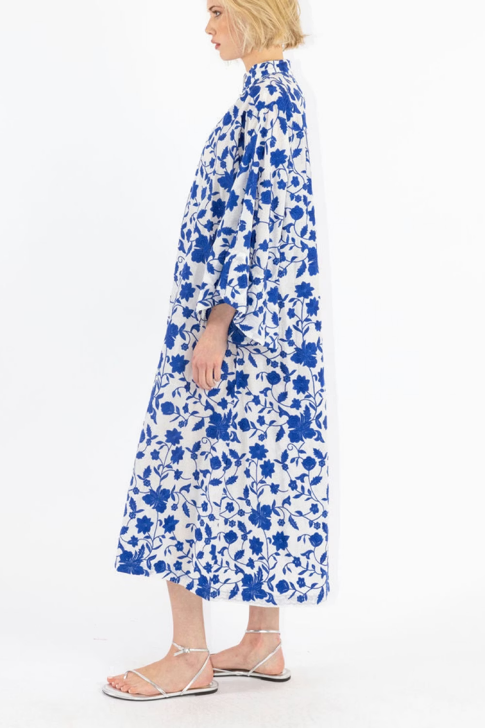 Womens La Vie Style House Long Kaftan In White Blue