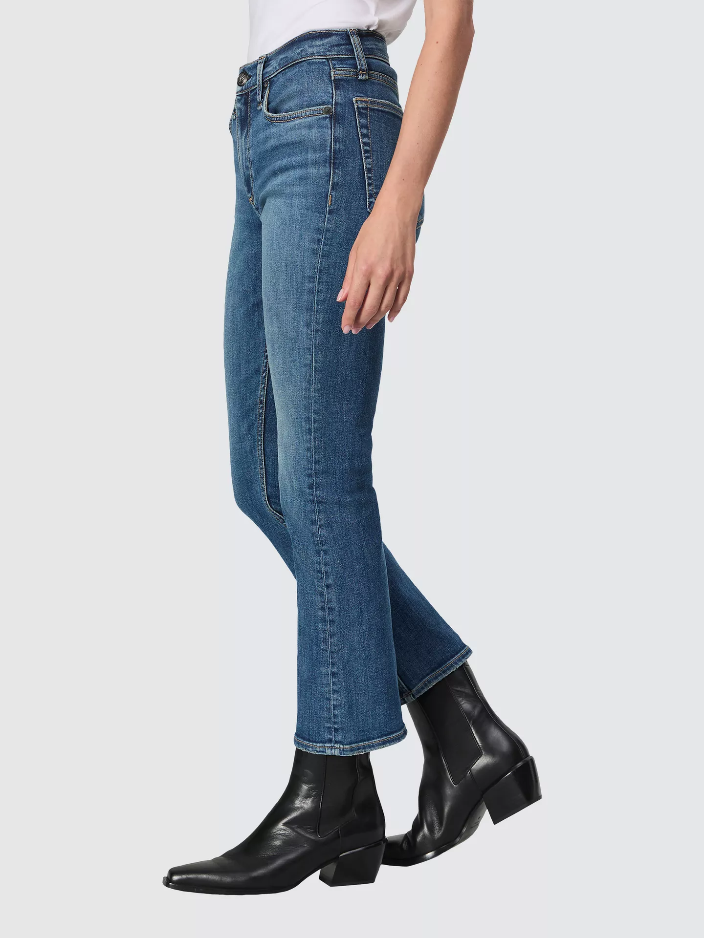 Womens Rag & Bone Flared Jeans In Mid Denim