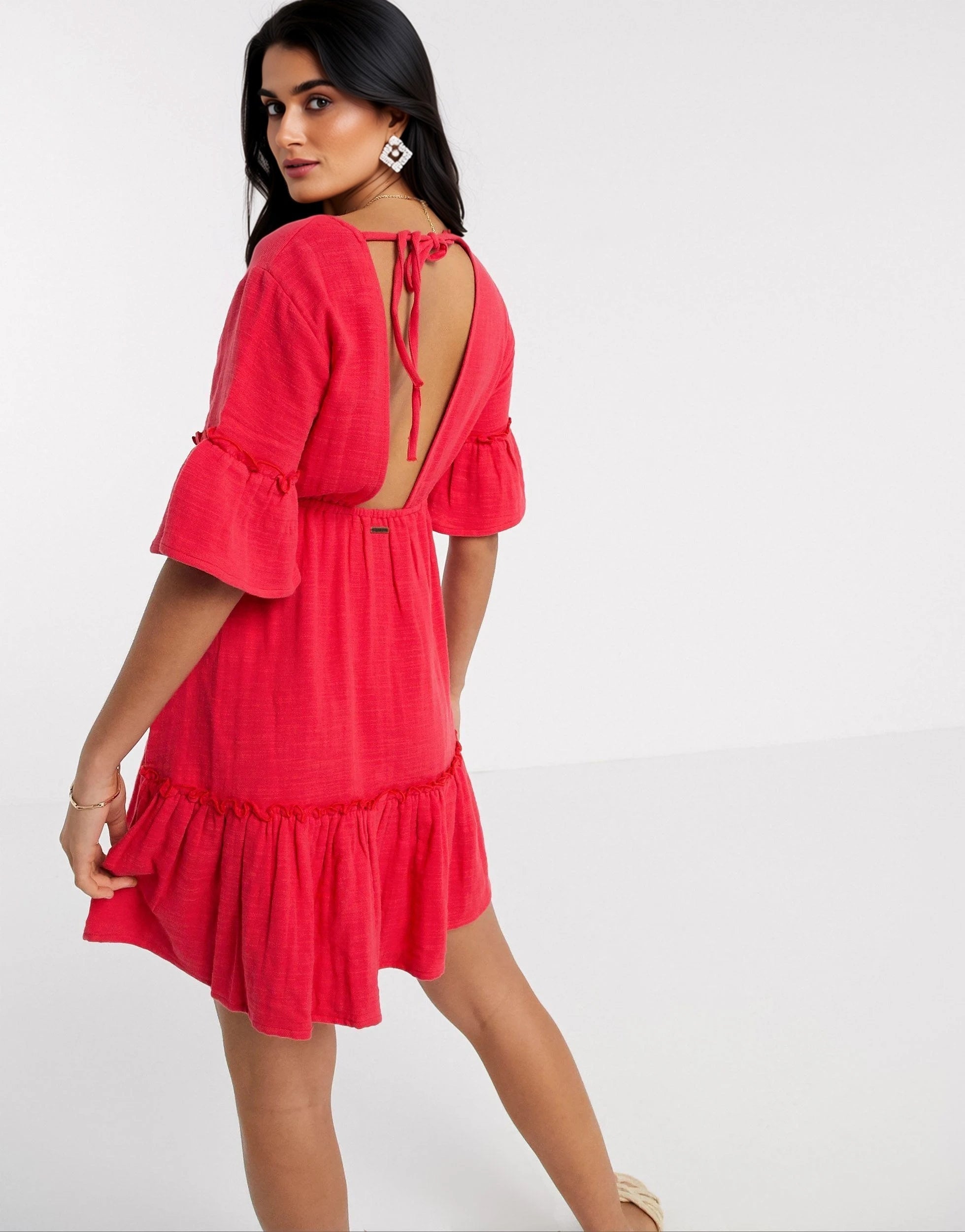 Billabong Womens X Sincerely Jules Lovers Wish Tiered Mini Smock Dress In Red