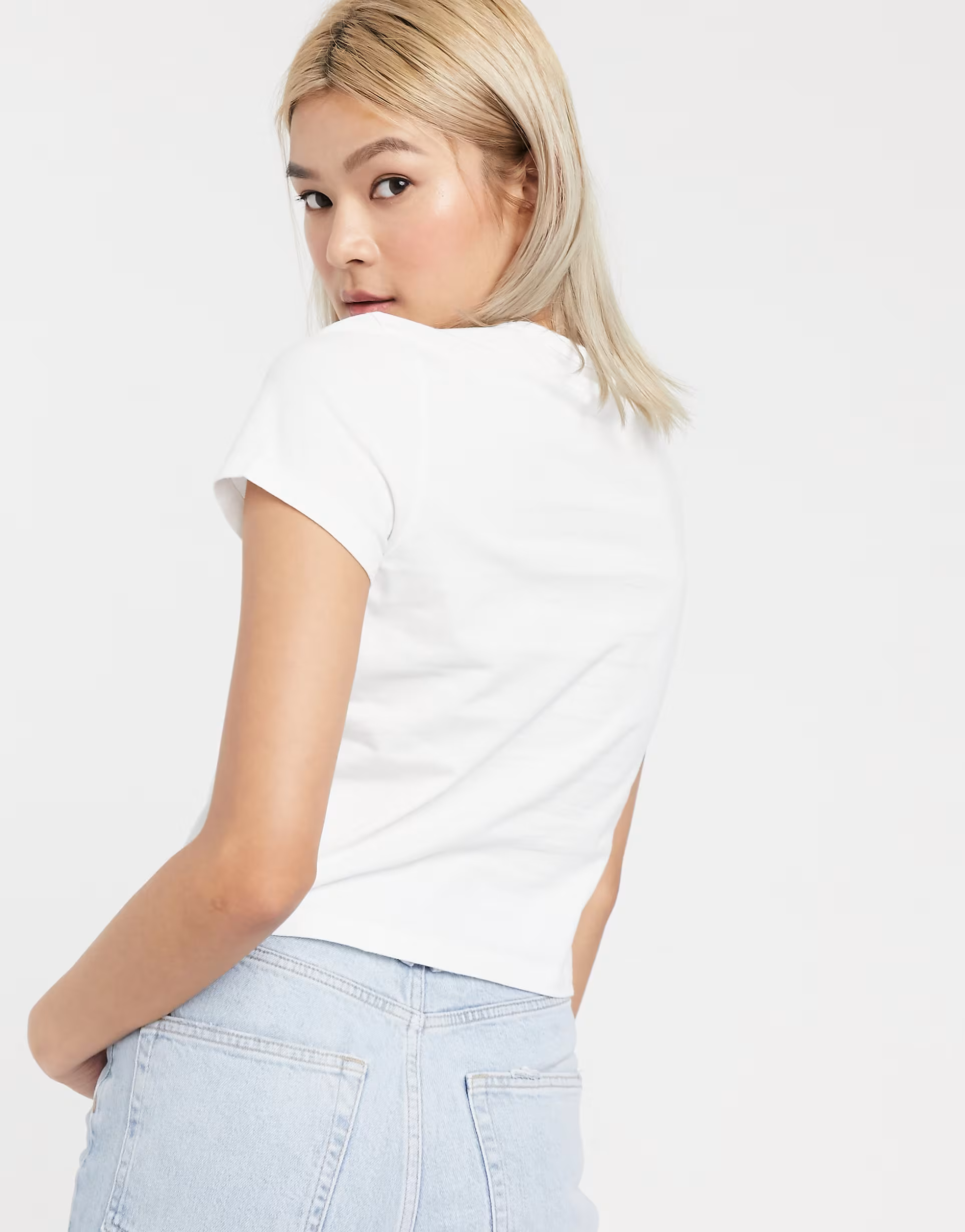 Womens Weekday Forever Cotton Cropped Classic T-Shirt In White