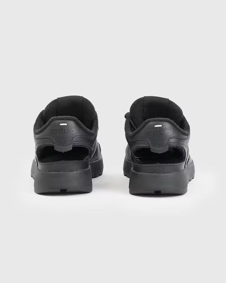 Maison Margiela Men's Trainers in Black