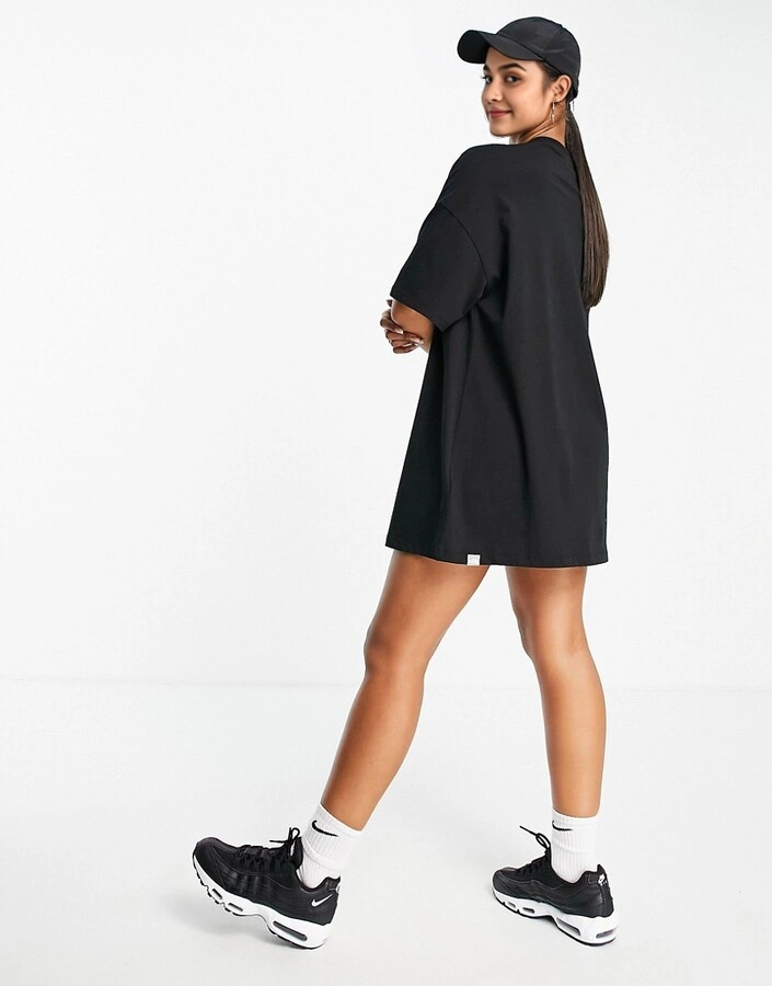 The North Face Womens T-Shirt Dress In Black