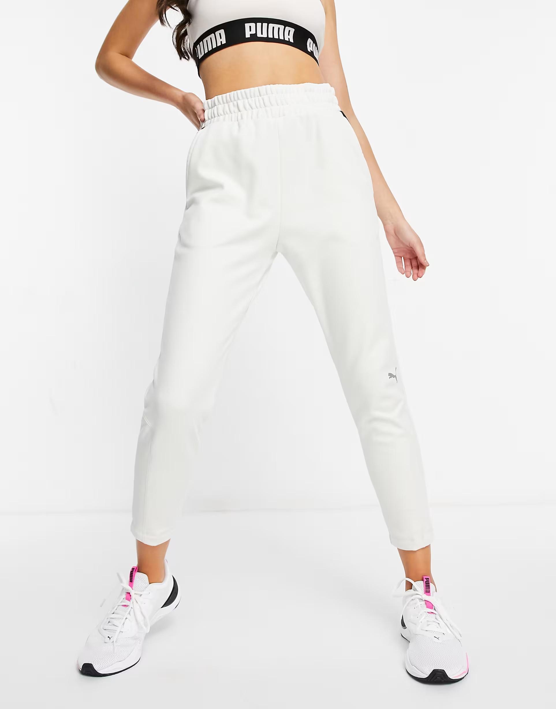Womens Puma Training Evostripe Joggers in Stone