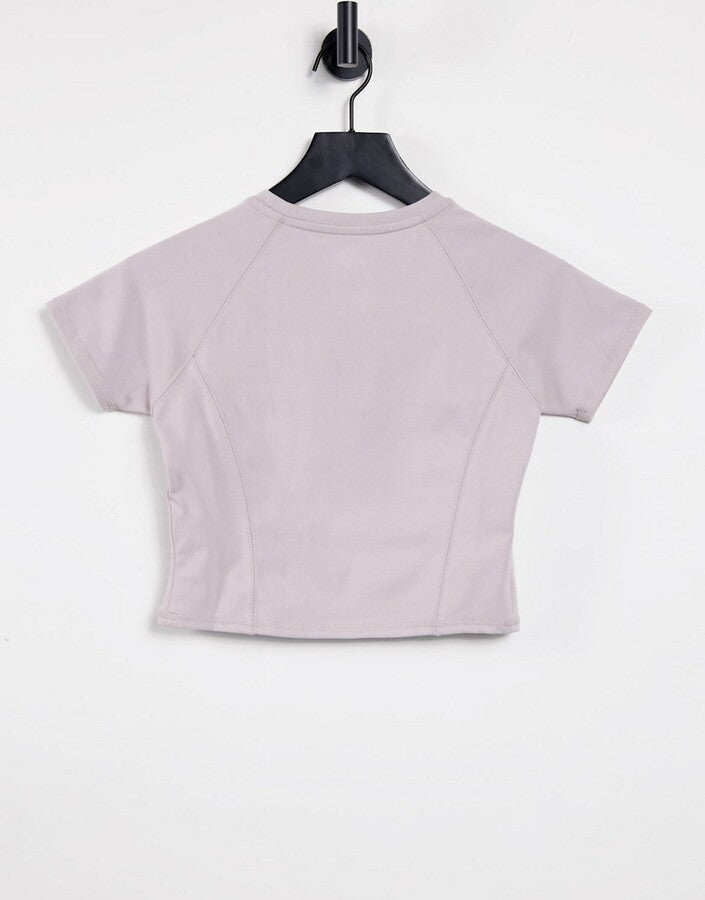 New Balance Womens Logo T-Shirt in Lilac in Purple
