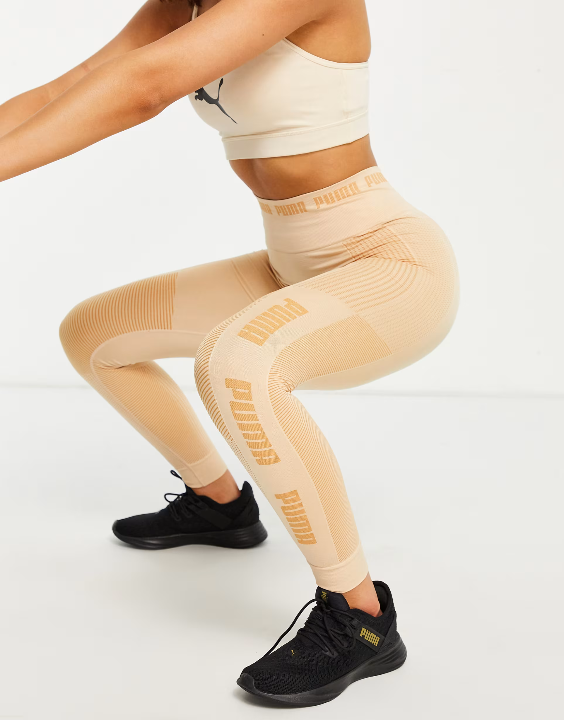 Womens Puma Training Evoknit Seamless Leggings in Soft Beige