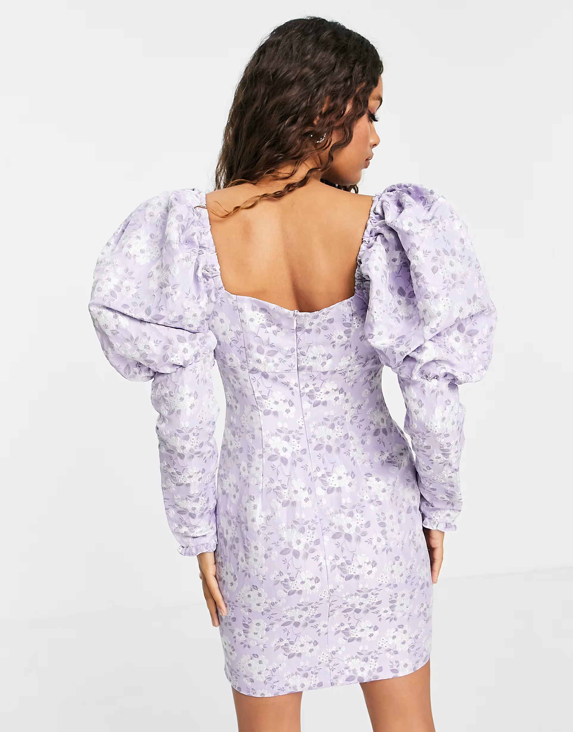 Collective The Label Womens Petite Statement Shoulder Sweetheart Mini Dress in Pewter Floral In Purple