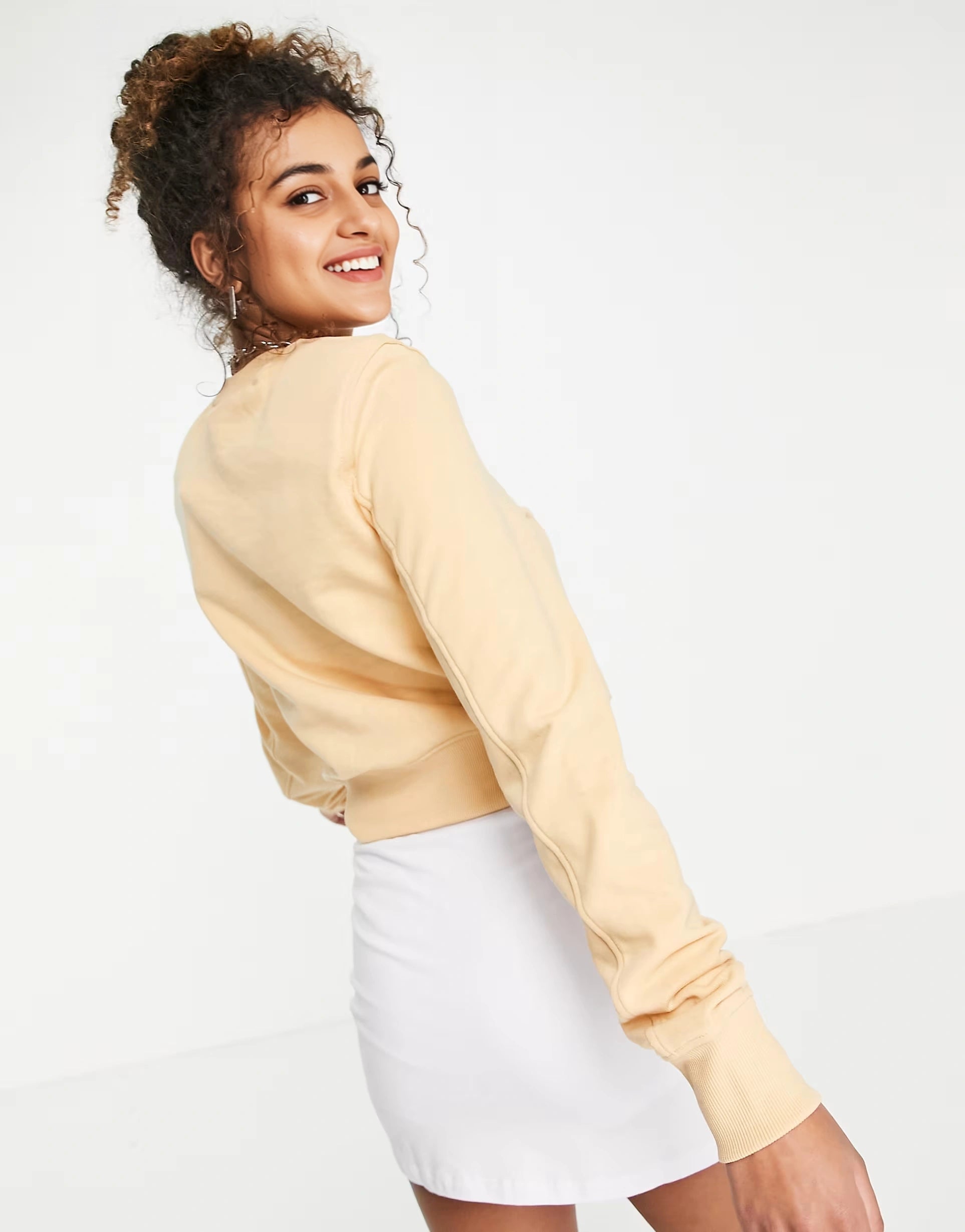Womens Monki Elli Cotton Sweatshirt With Shoulder Pads in Orange