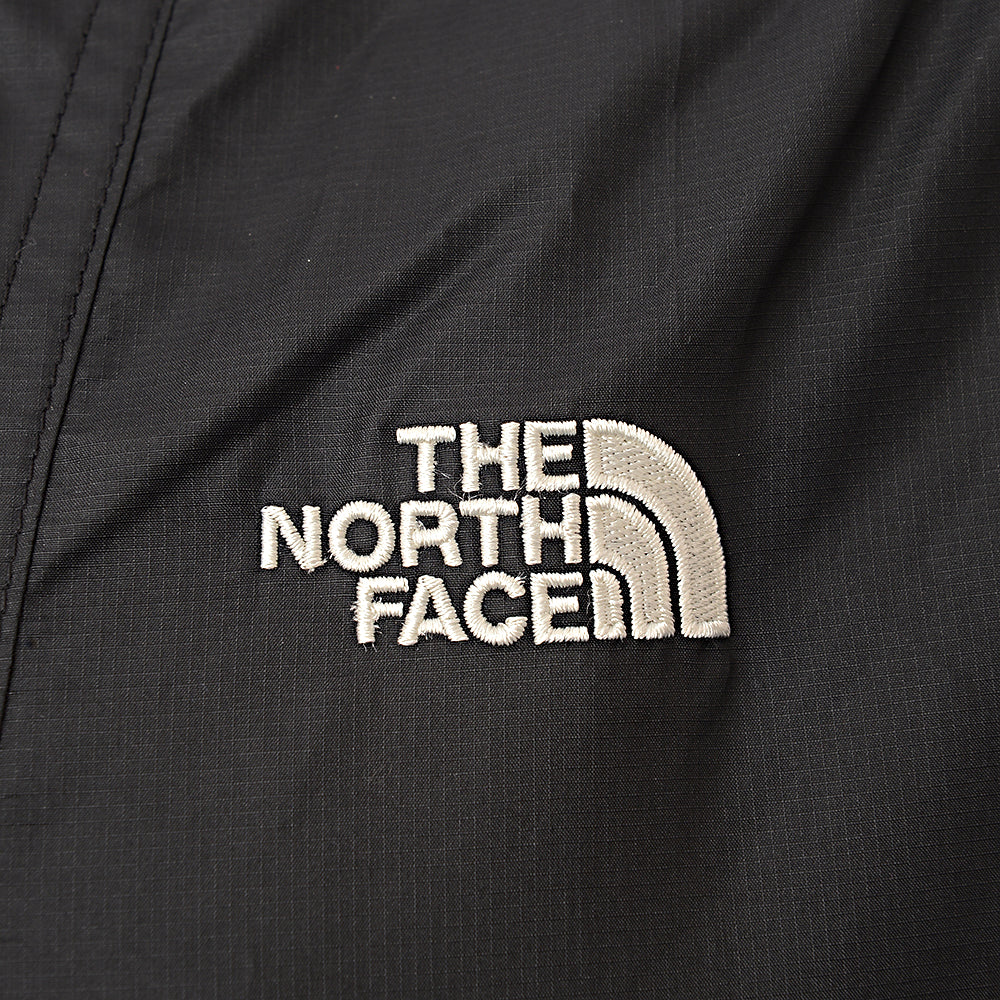 The North Face Mens Cyclone 1/2 Zip Anorak in Black